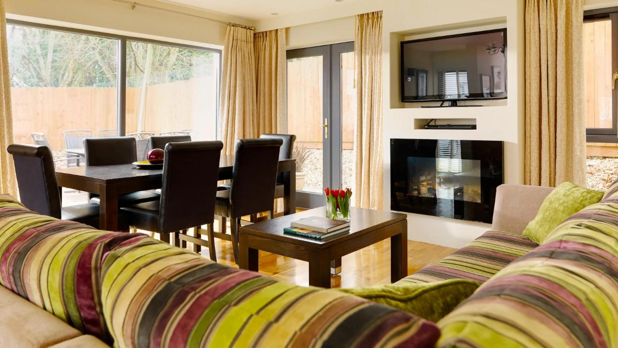 Lounge or bar in Self Catering Holiday Homes Killarney Town Centre