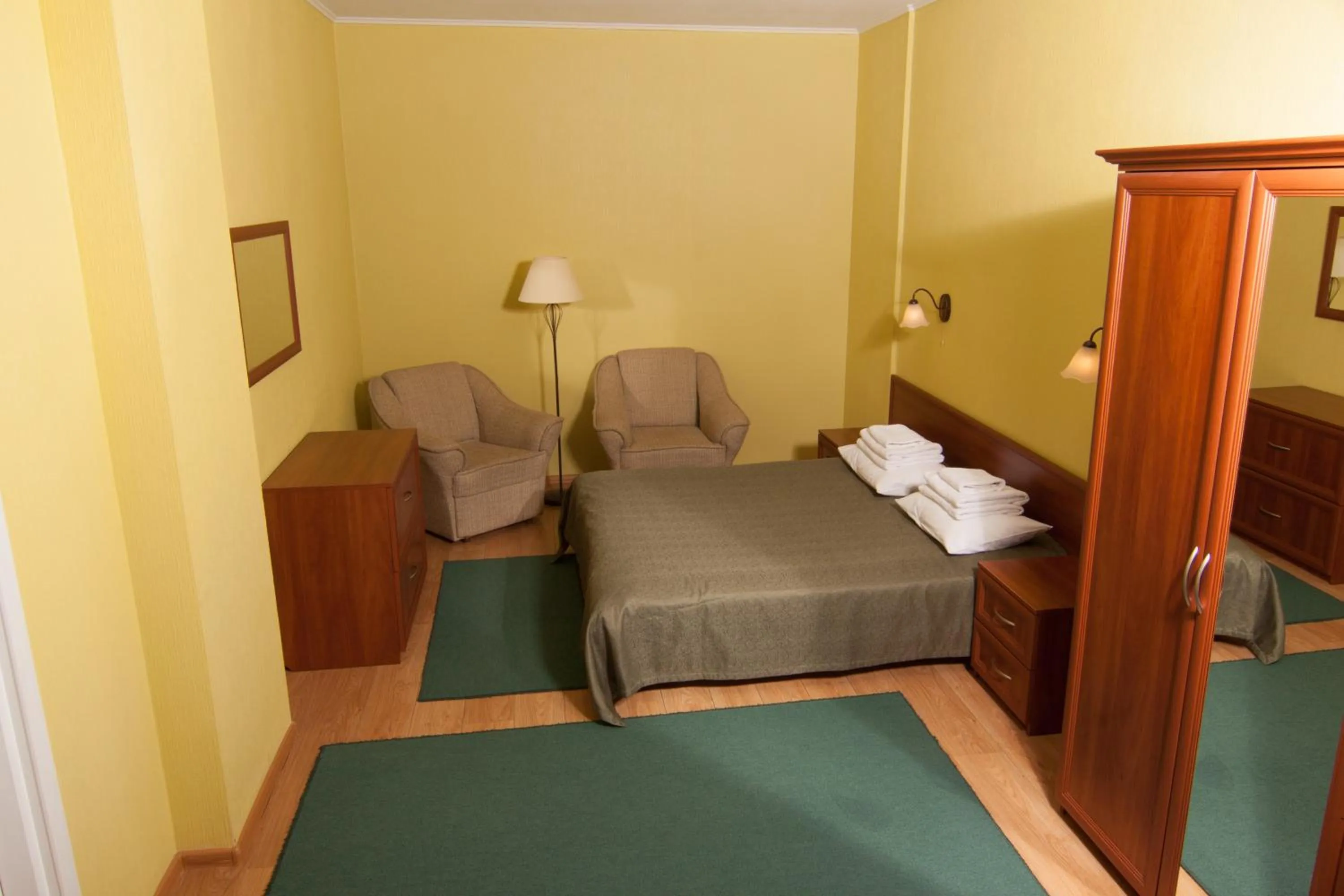 Bedroom, Bed in Mini-hotel on Geroiv Energetykiv Street 18