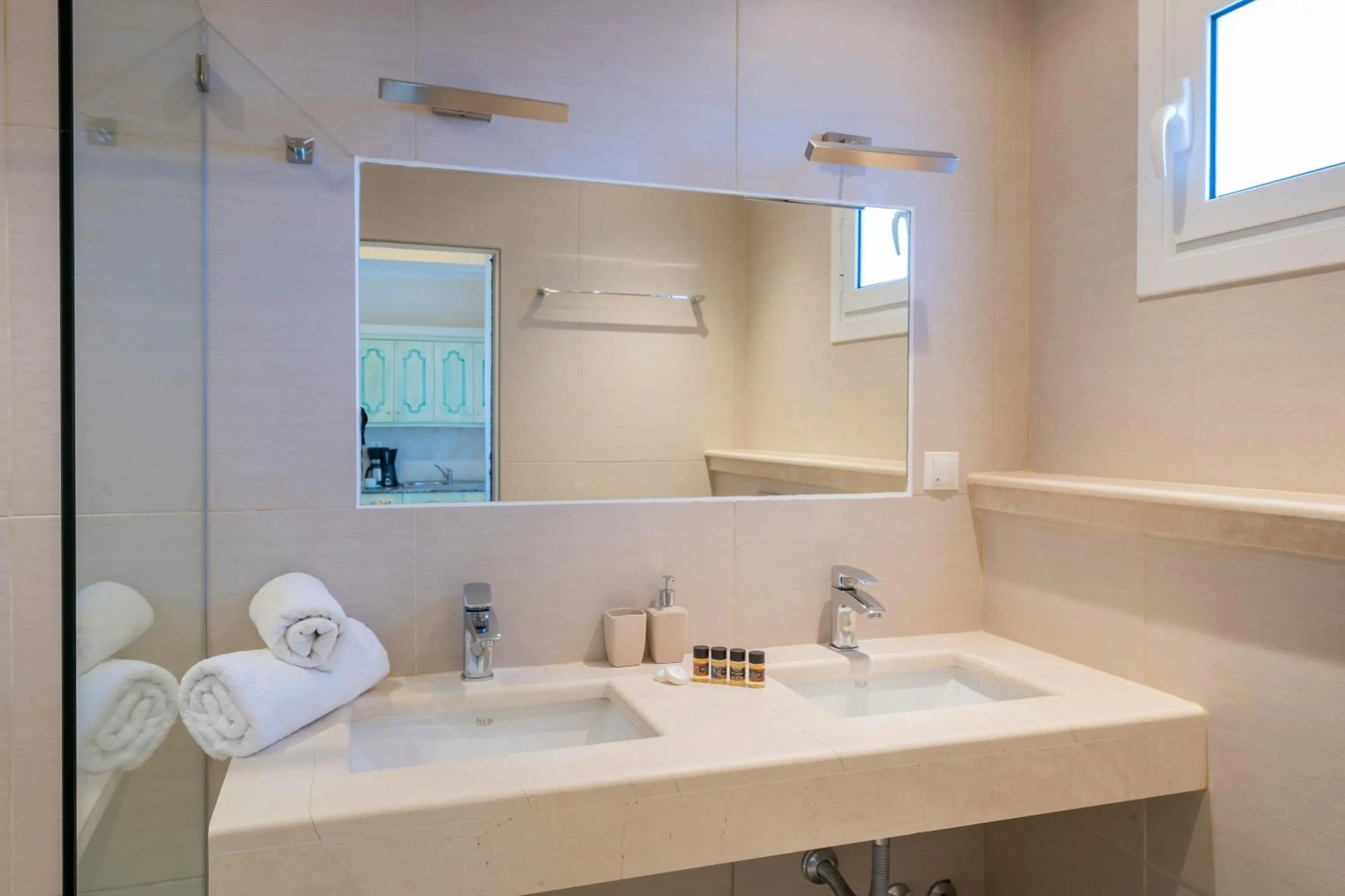 Ziogas Luxury Apartments