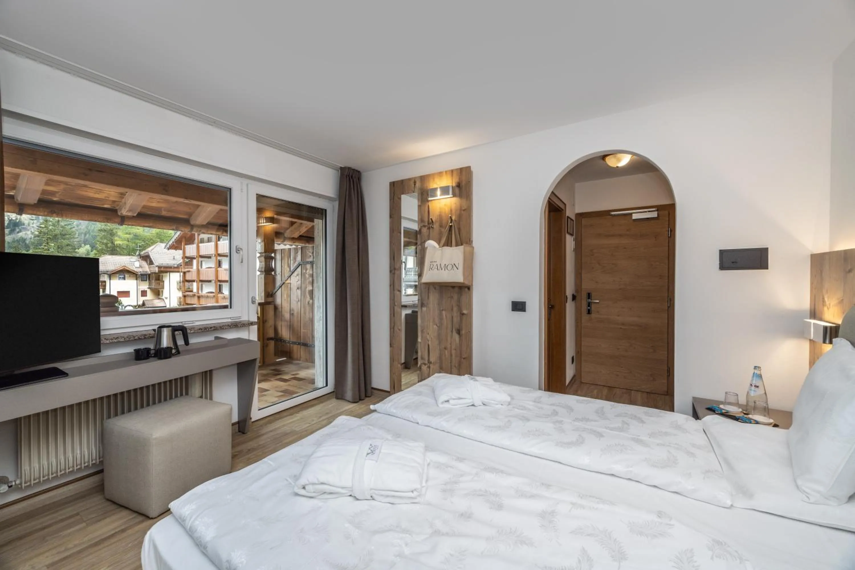 Hotel Ramon