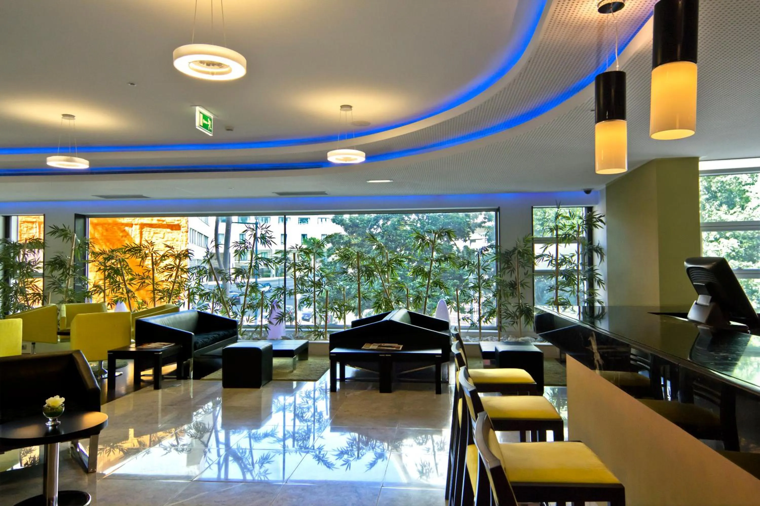 Living room in SANA Capitol Hotel