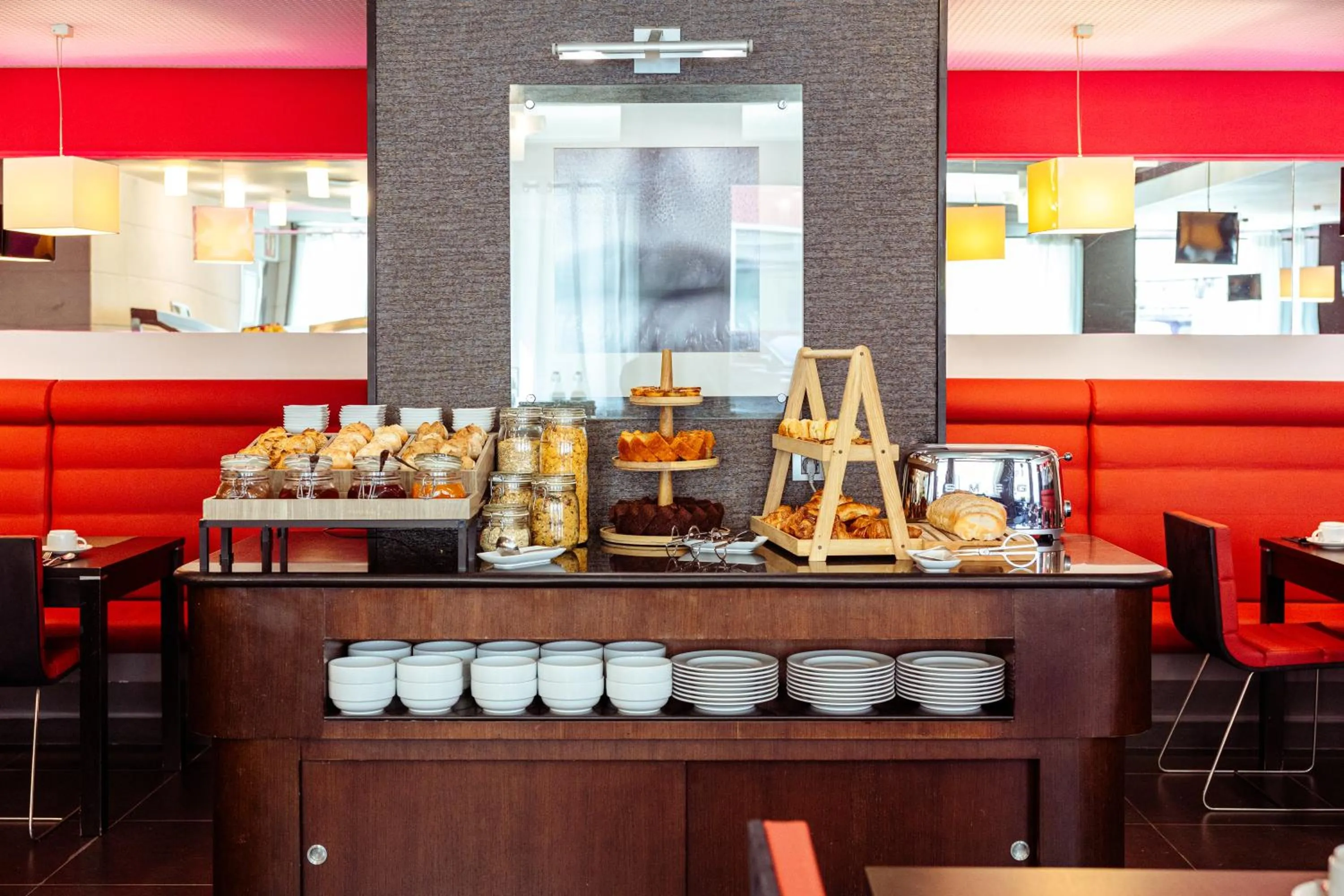 Breakfast in SANA Capitol Hotel