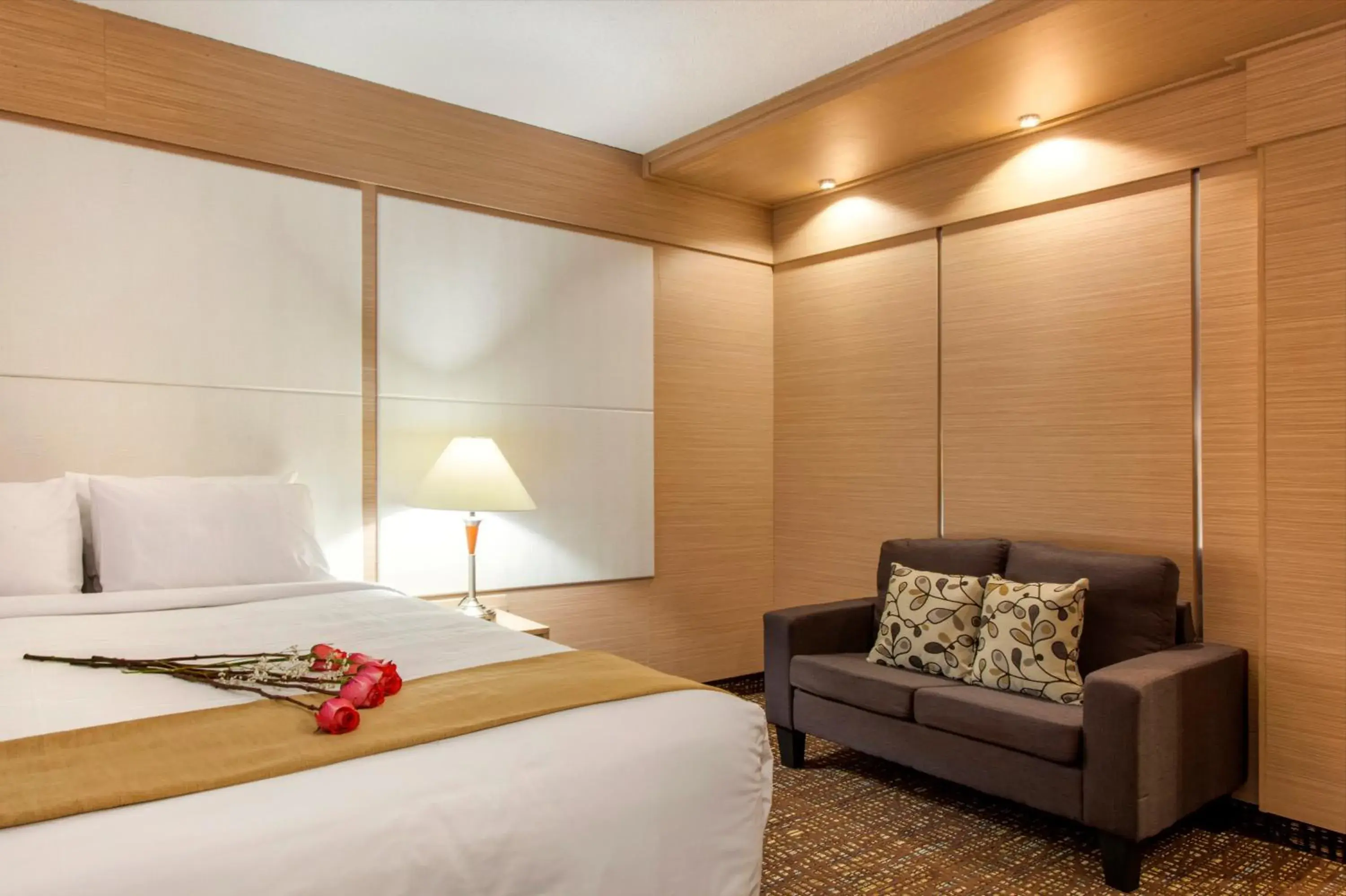 Bed in Ocean Beach Palace Bed in Ocean Beach Palace