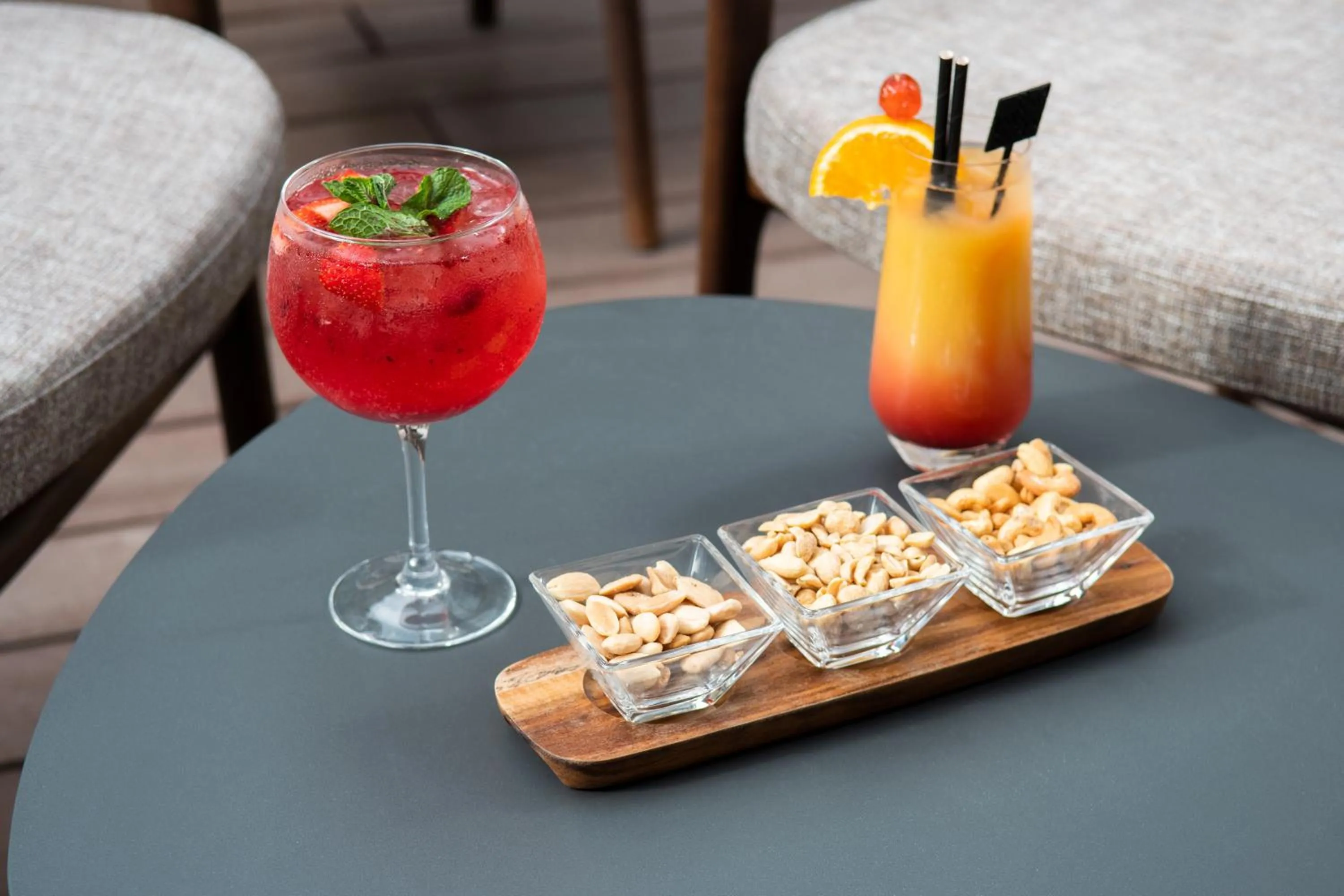 Food and drinks in SANA Metropolitan Hotel