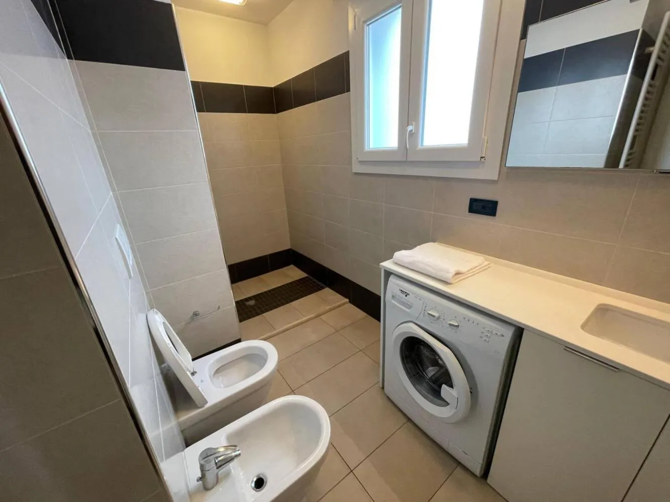 Bathroom in Villa Marina Apartments - Agenzia Cocal