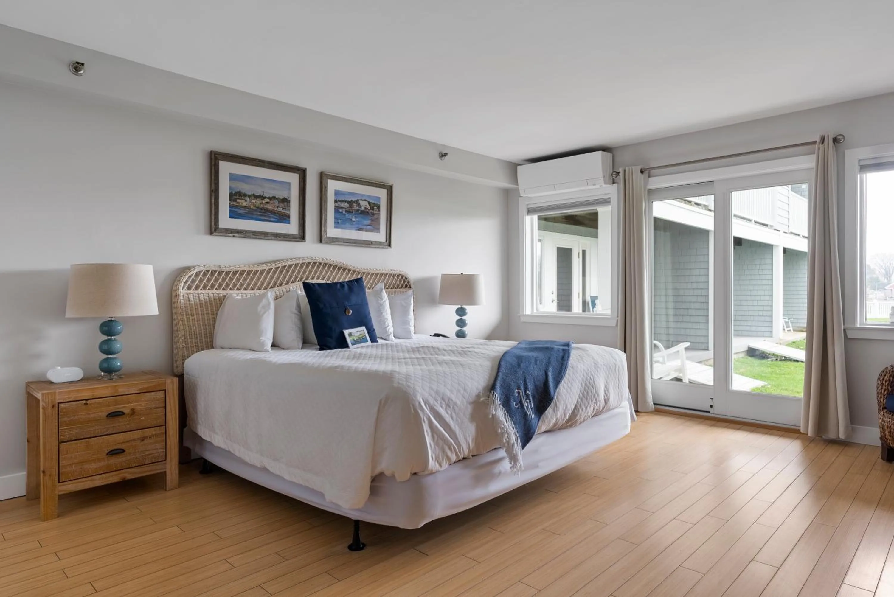 Bedroom, Bed in The Nonantum Resort