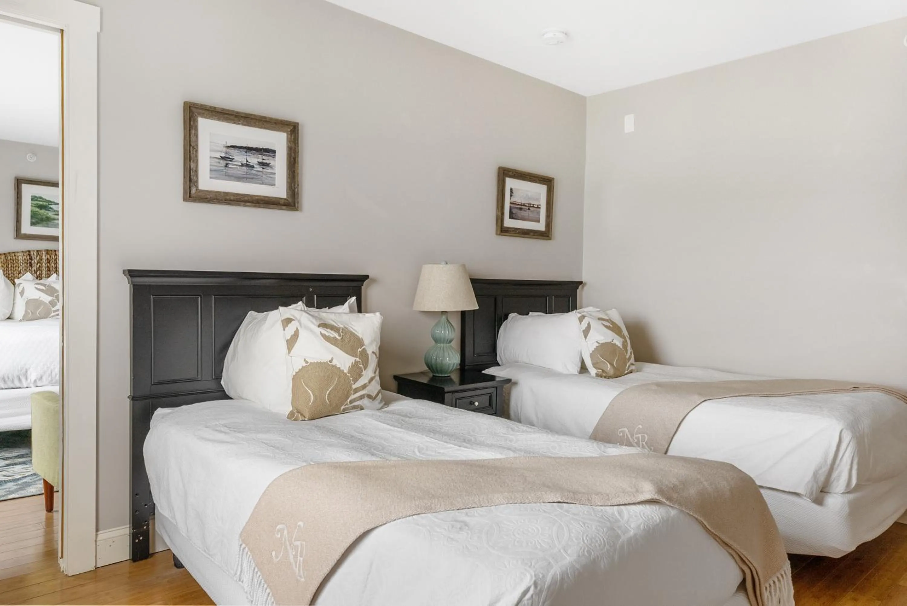 Bed in The Nonantum Resort