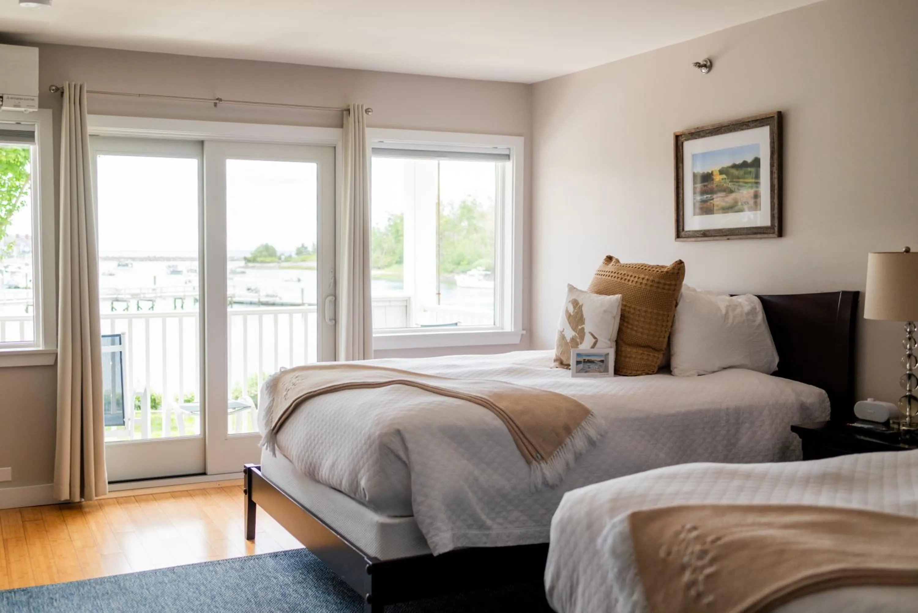 Bedroom, Bed in The Nonantum Resort