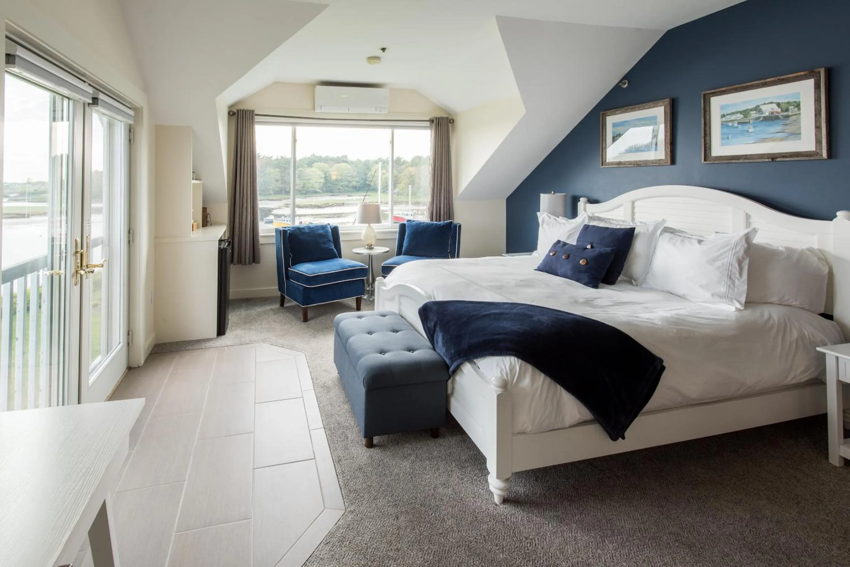 Bedroom, Bed in The Nonantum Resort