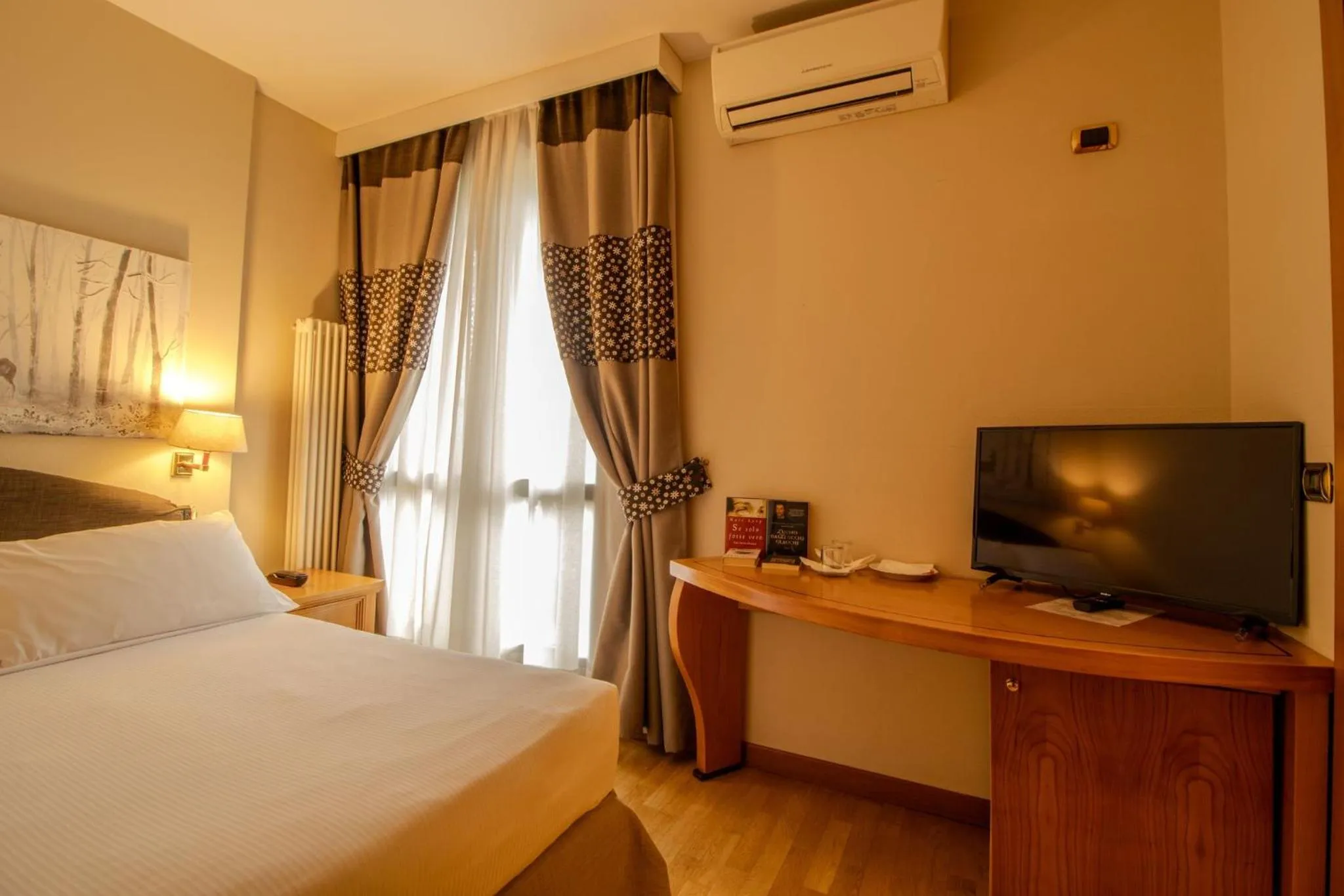 Bedroom, Bed in Paradise Hotel & Wellness