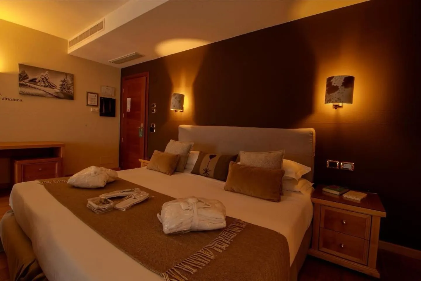 Bedroom, Bed in Paradise Hotel & Wellness