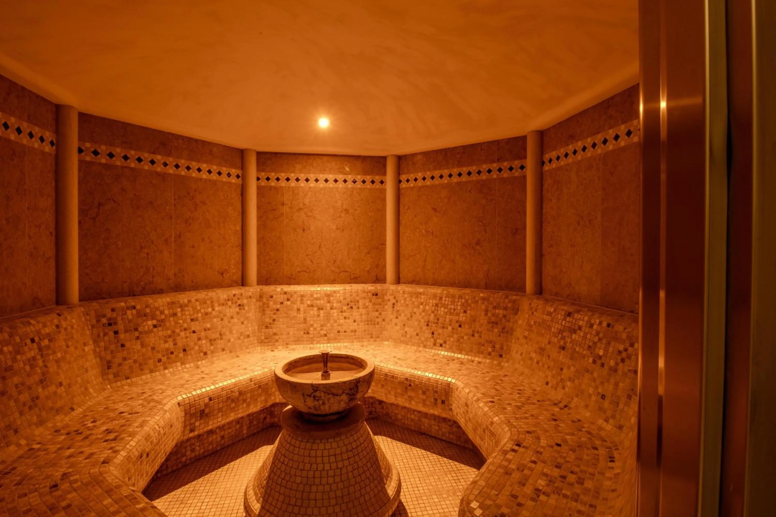 Spa and wellness centre/facilities in Paradise Hotel & Wellness