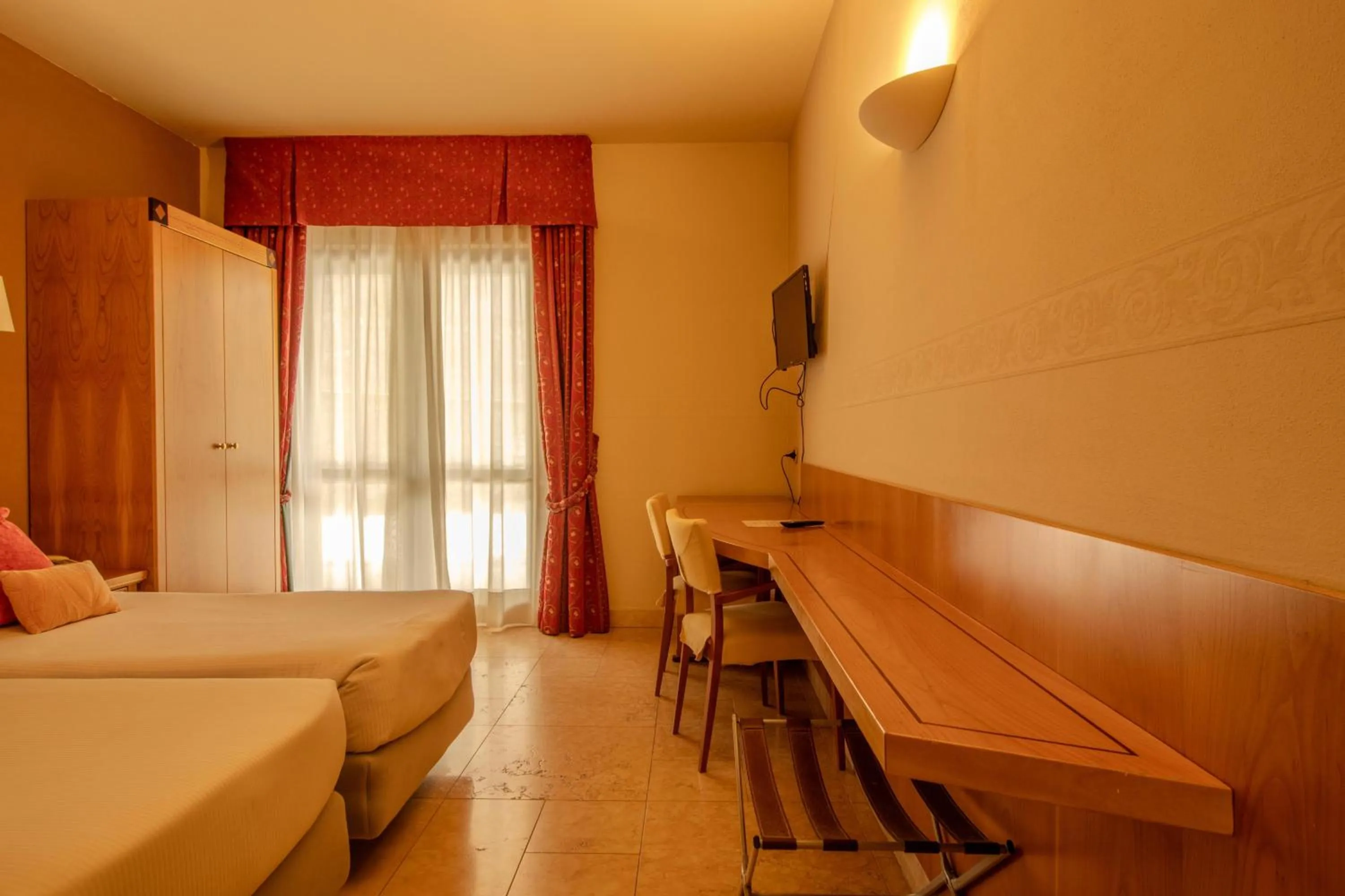 Bedroom, Bed in Paradise Hotel & Wellness