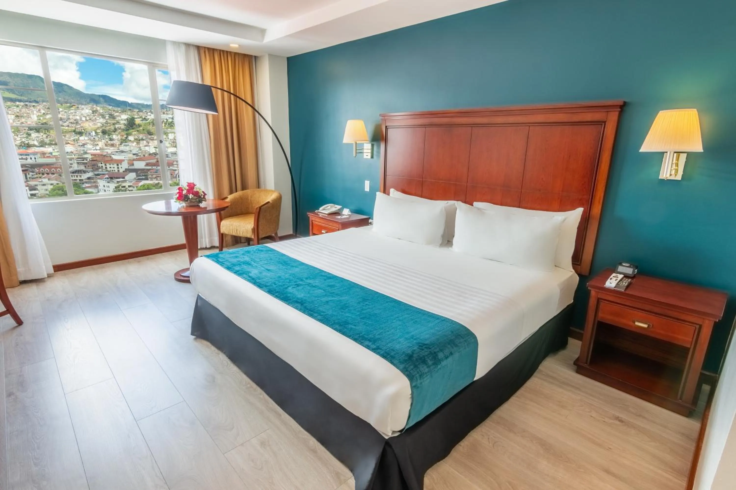 Bed in Sonesta Hotel Loja