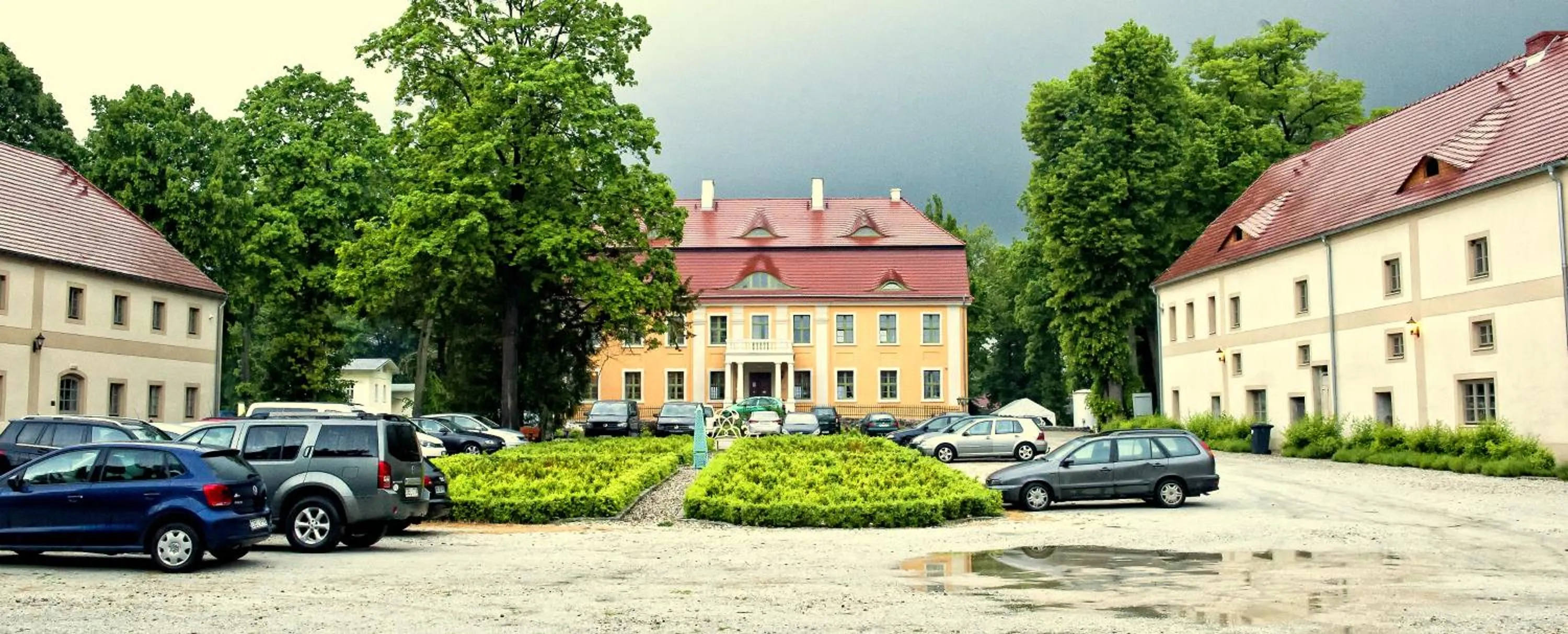 Property building in Pałac Wiechlice - Hotel, Restaurant, SPA