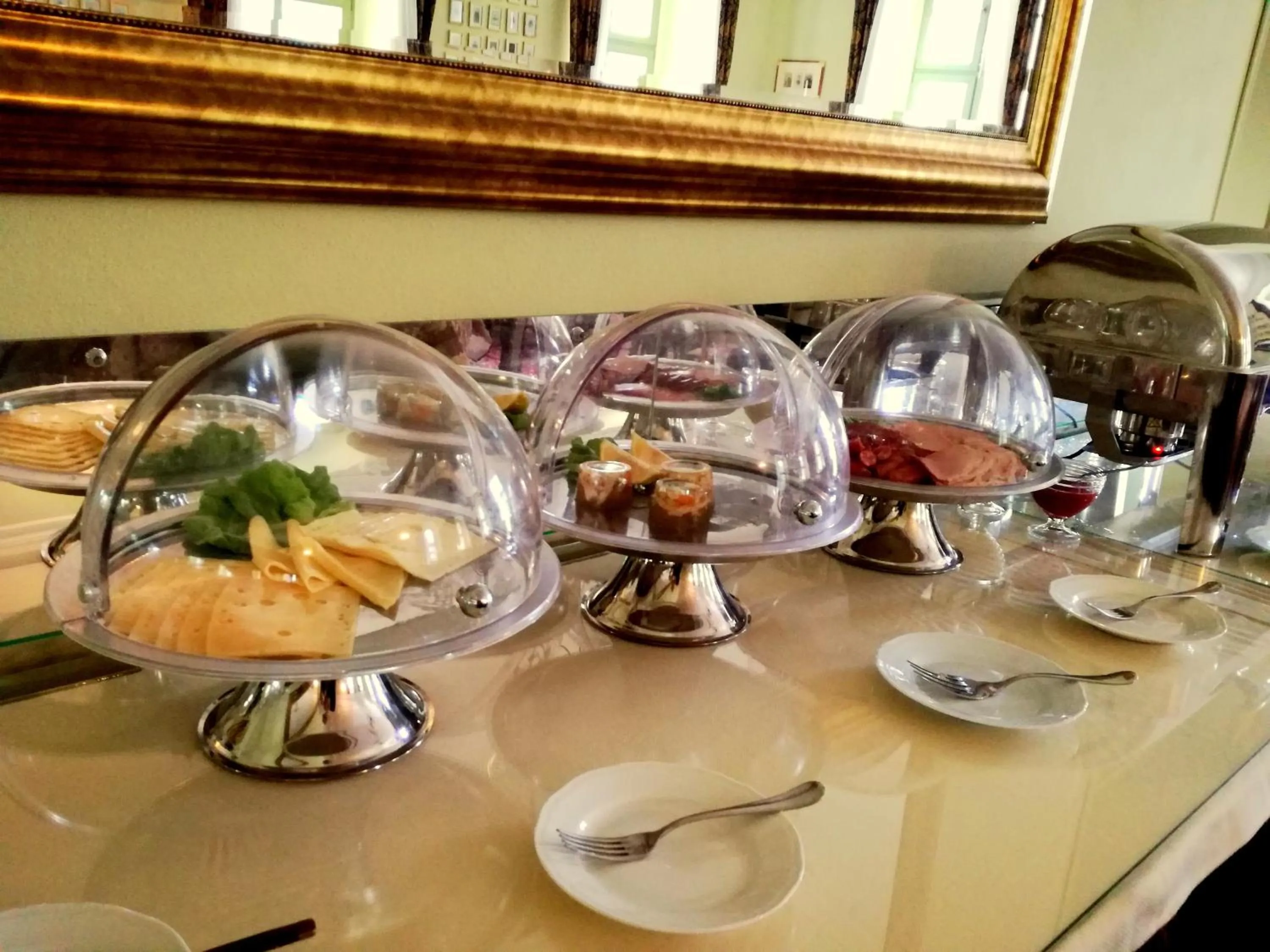 Buffet breakfast in Pałac Wiechlice - Hotel, Restaurant, SPA