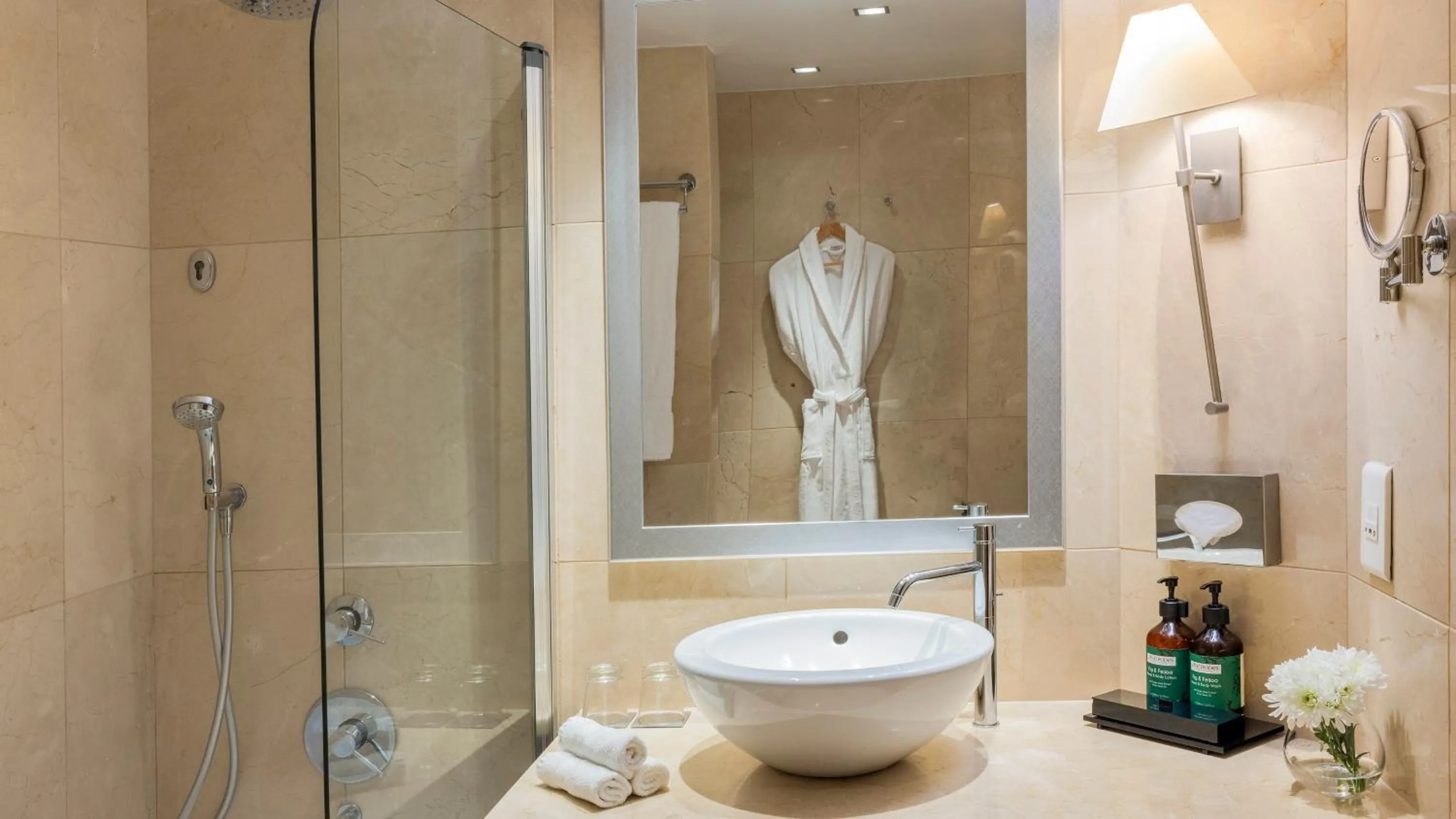 Bathroom in Crowne Plaza Porto by IHG