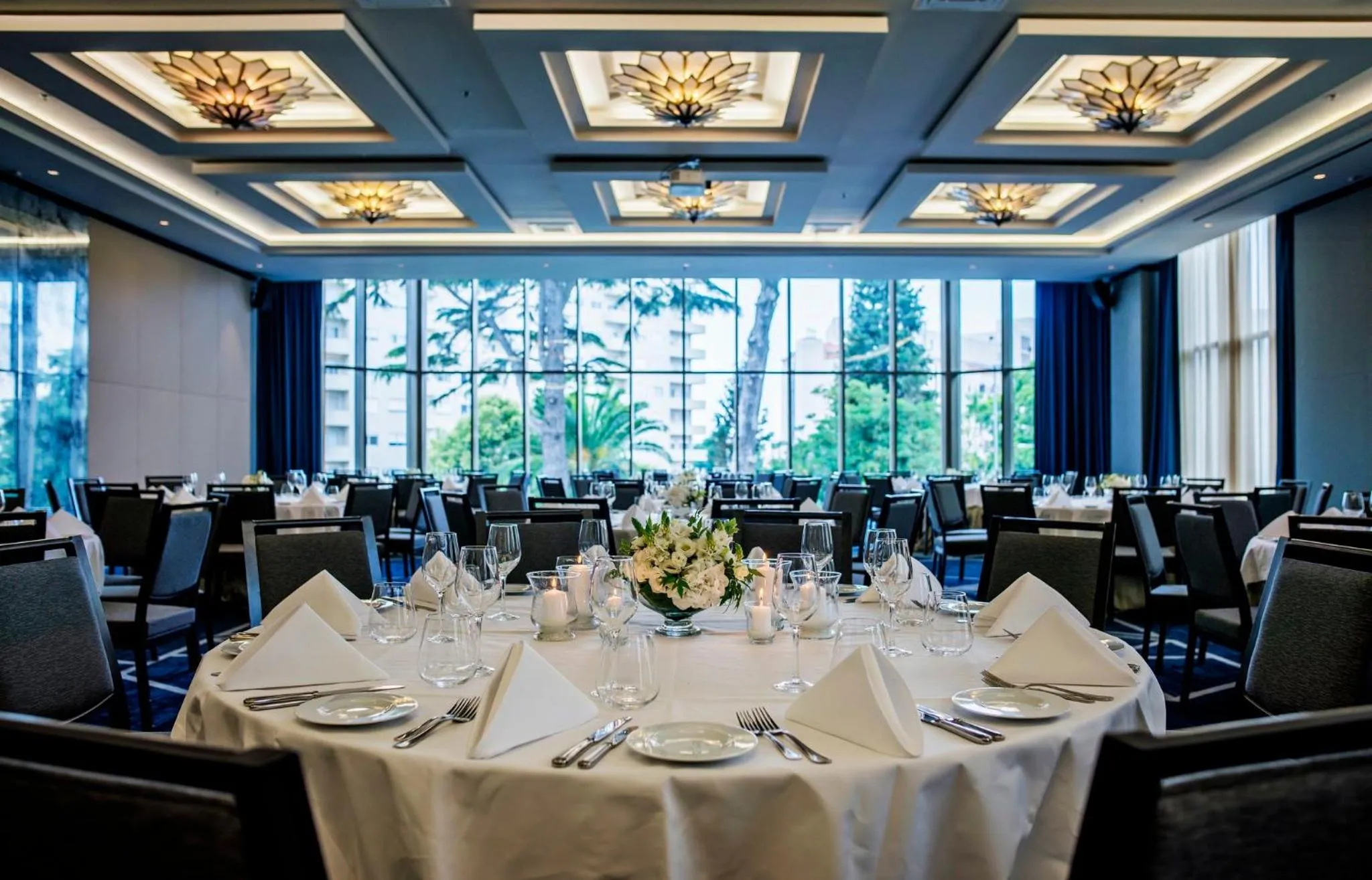 Meeting/conference room in Crowne Plaza Porto by IHG