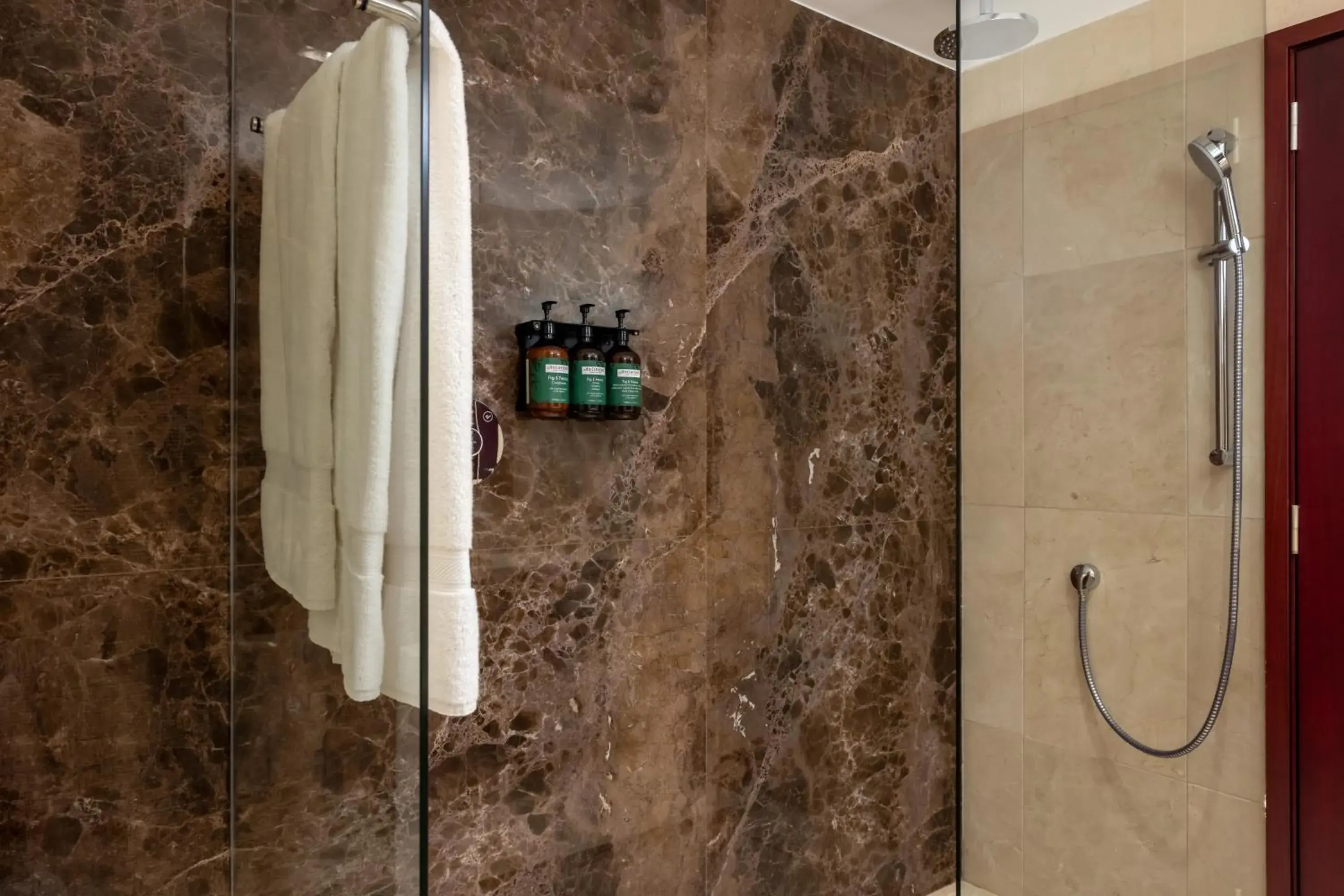 Bathroom in Crowne Plaza Porto by IHG Bathroom in Crowne Plaza Porto by IHG