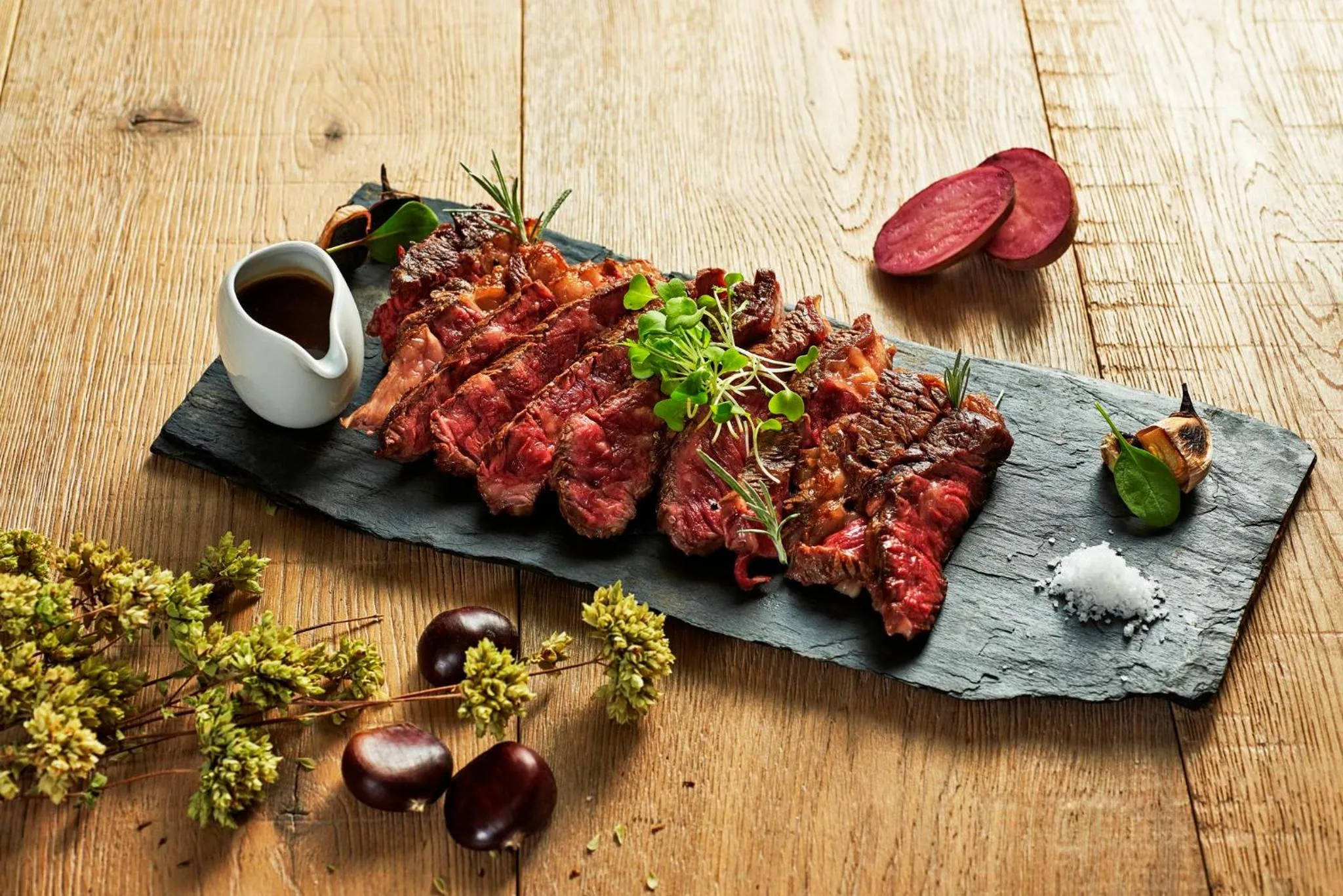 Restaurant/places to eat in Crowne Plaza Porto by IHG