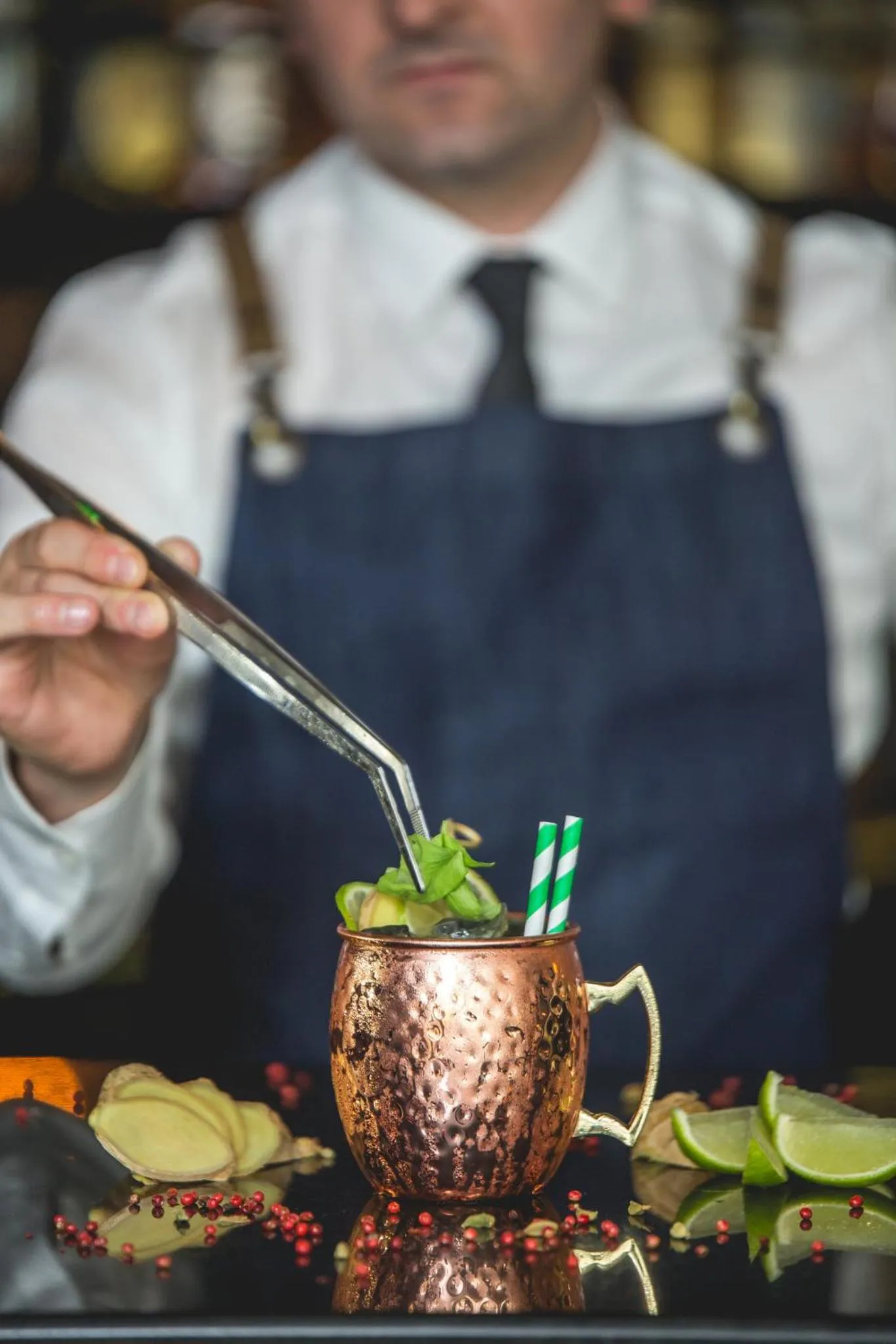 Lounge or bar in Crowne Plaza Porto by IHG