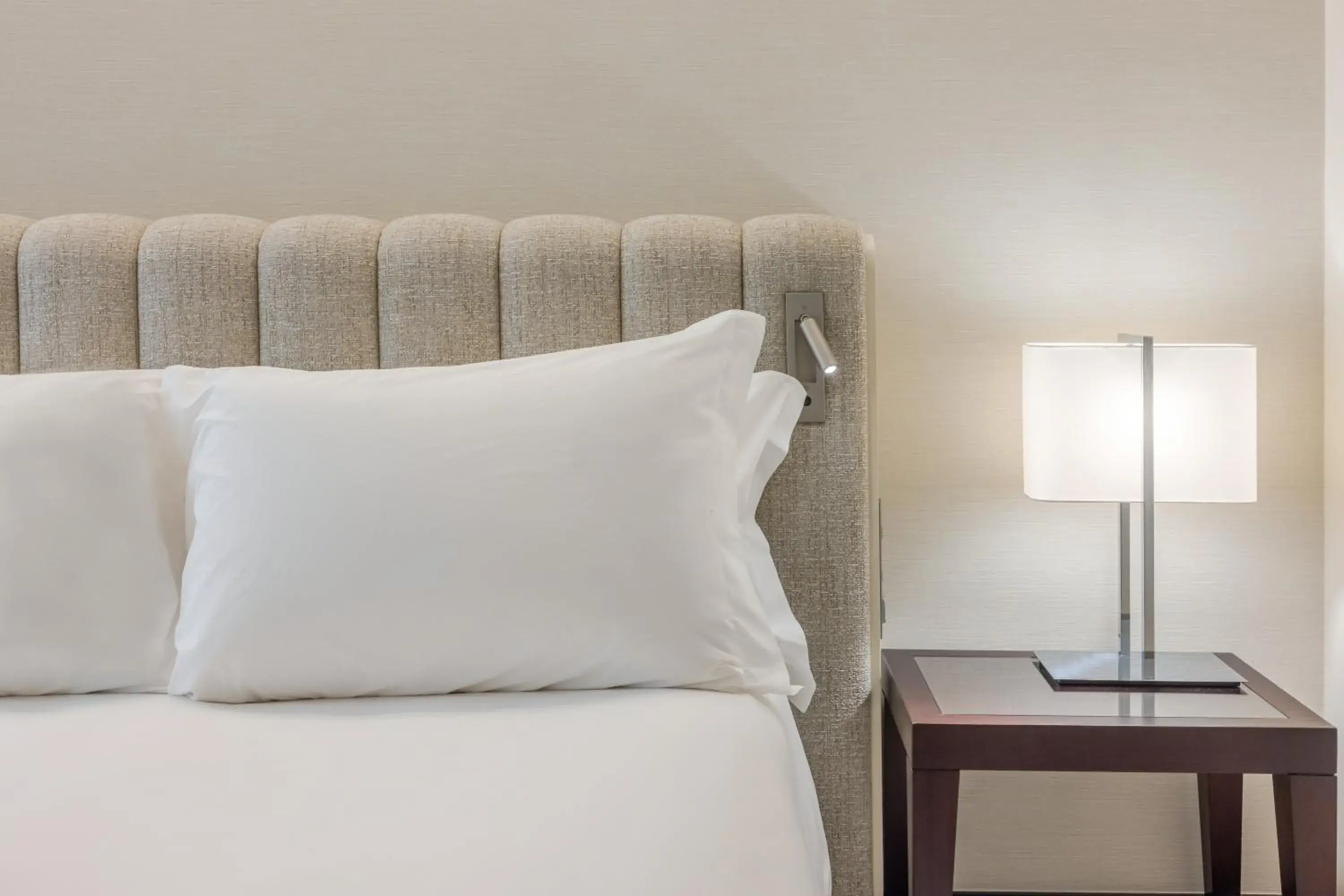 Bedroom, Bed in Crowne Plaza Porto by IHG Bedroom, Bed in Crowne Plaza Porto by IHG