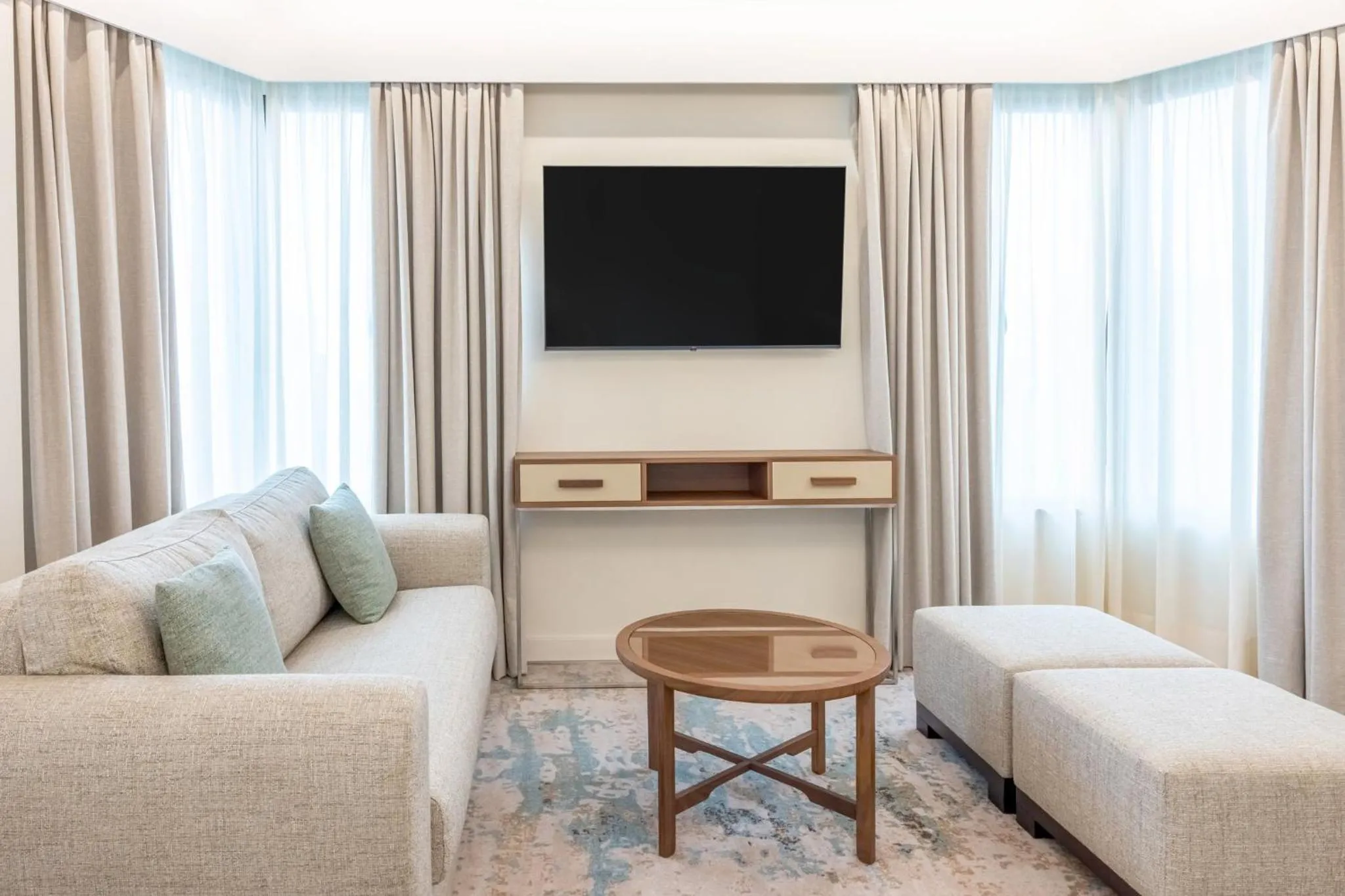 Photo of the whole room in Crowne Plaza Porto by IHG