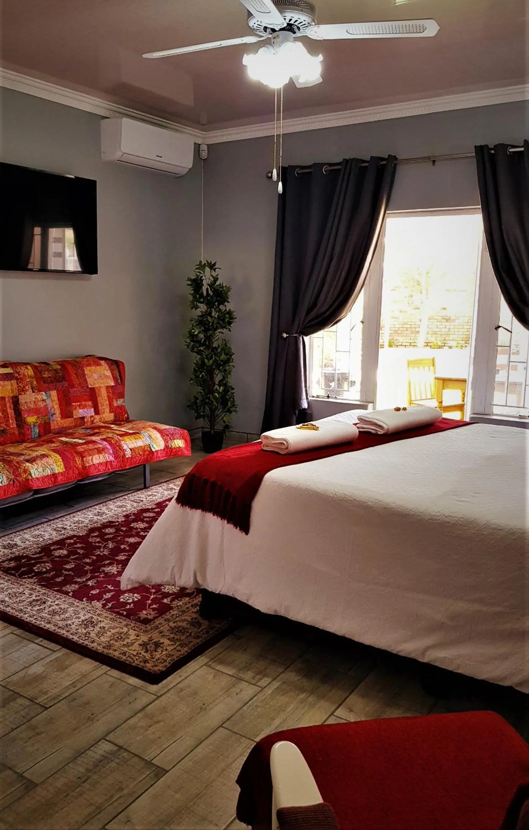 Graceland Guesthouse