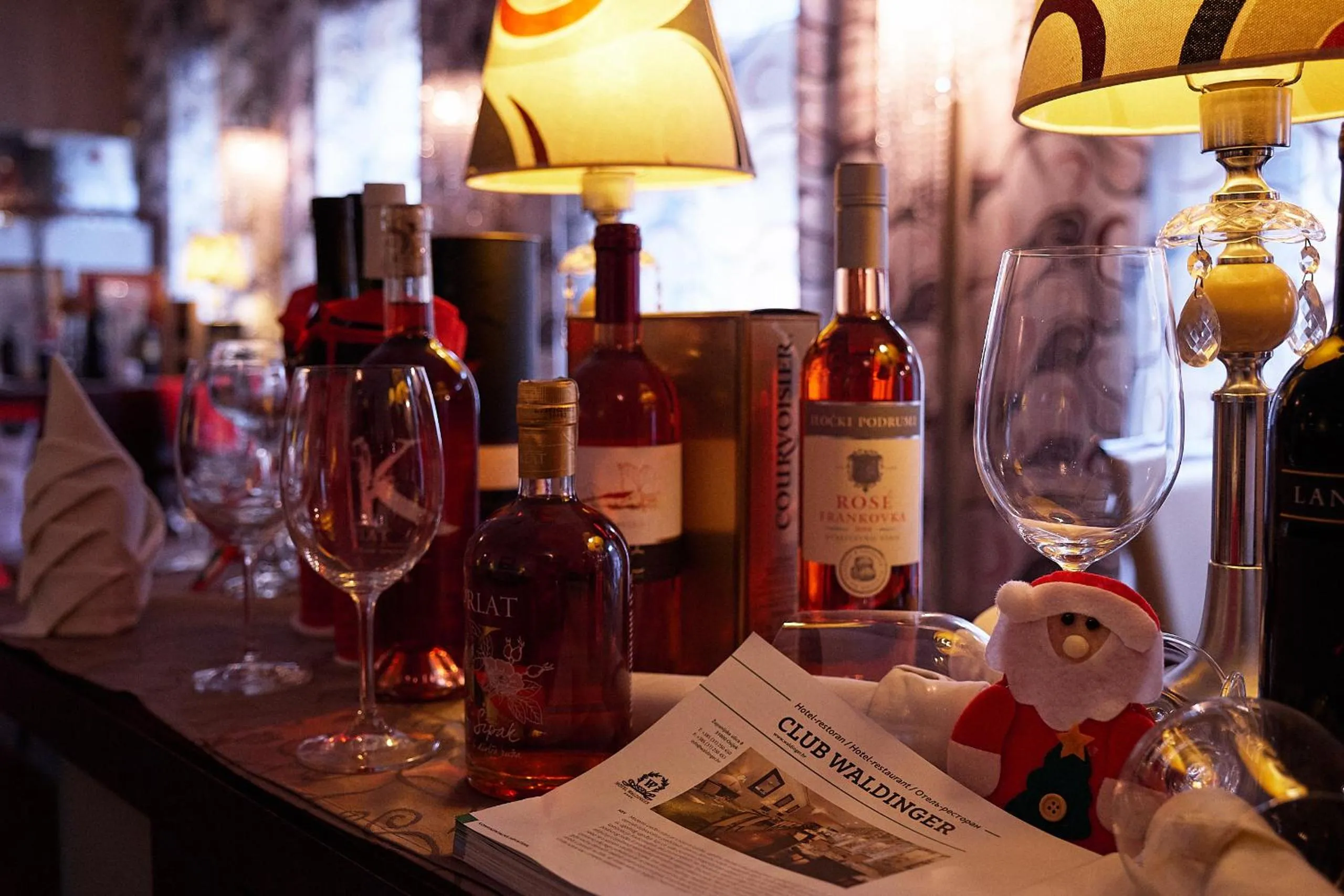 Restaurant/places to eat in Pansion Waldinger