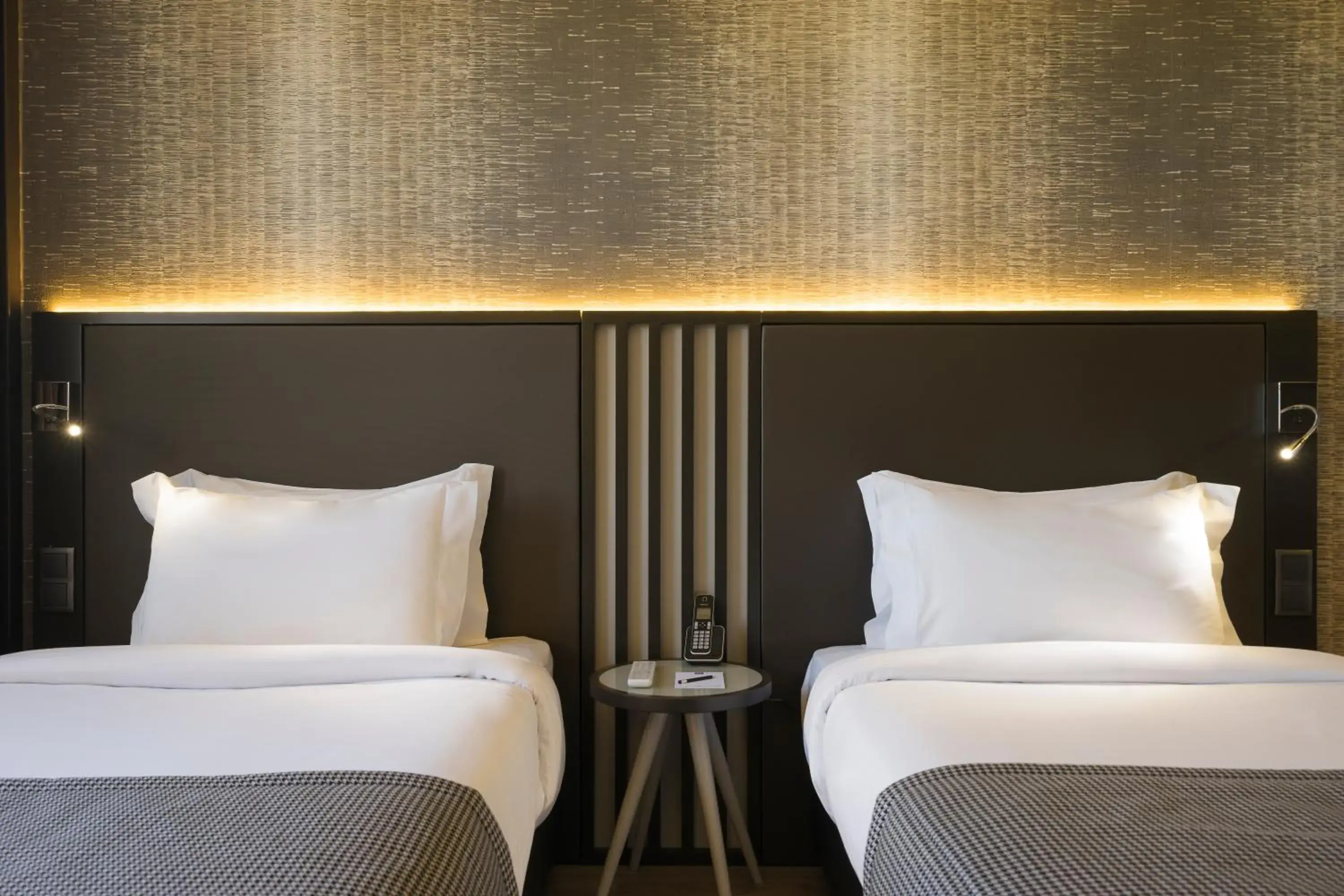 Comfort Twin Room in HF Fénix Lisboa Comfort Twin Room in HF Fénix Lisboa