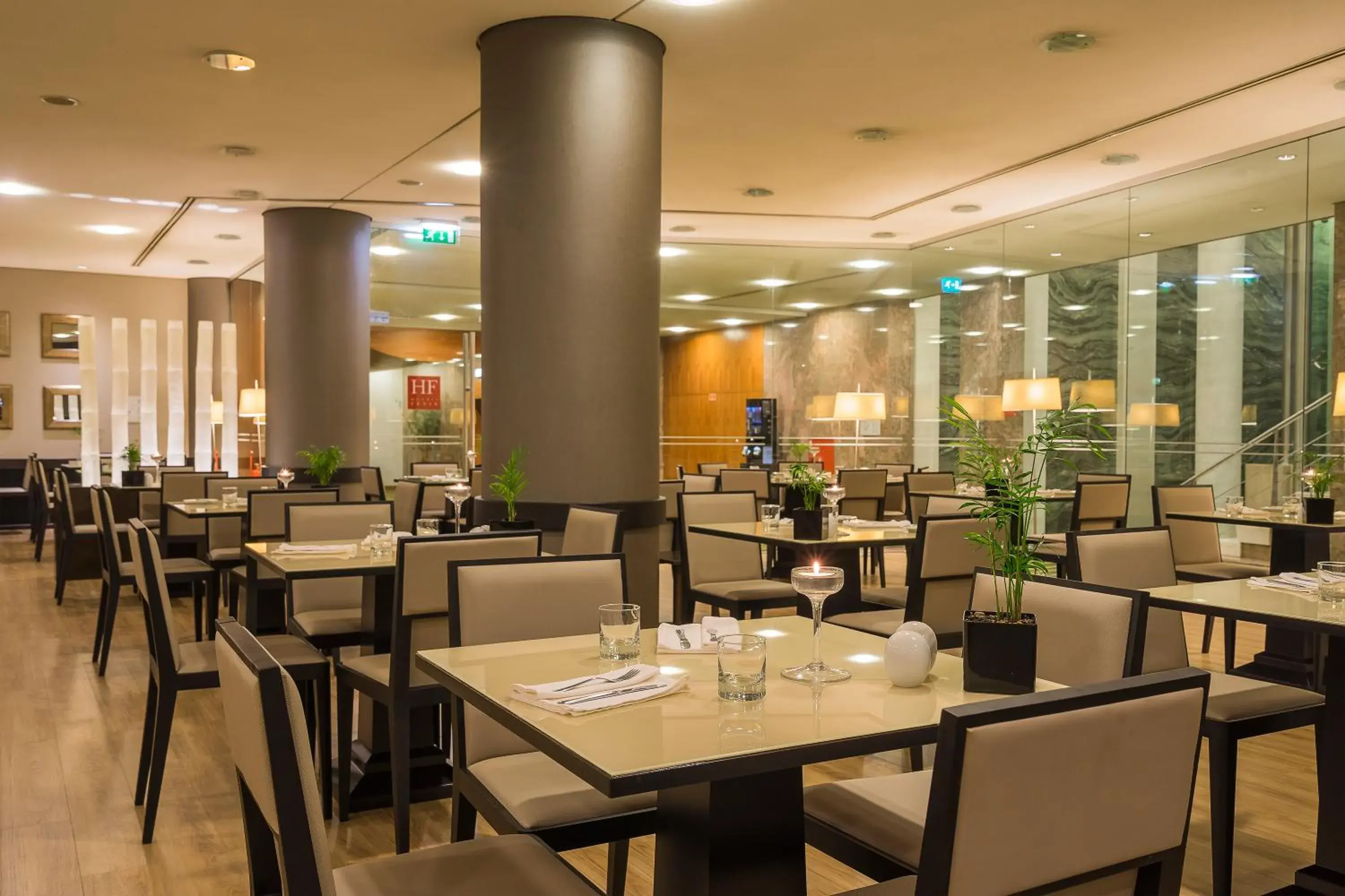 Restaurant/places to eat in HF Fenix Lisboa Restaurant/places to eat in HF Fenix Lisboa