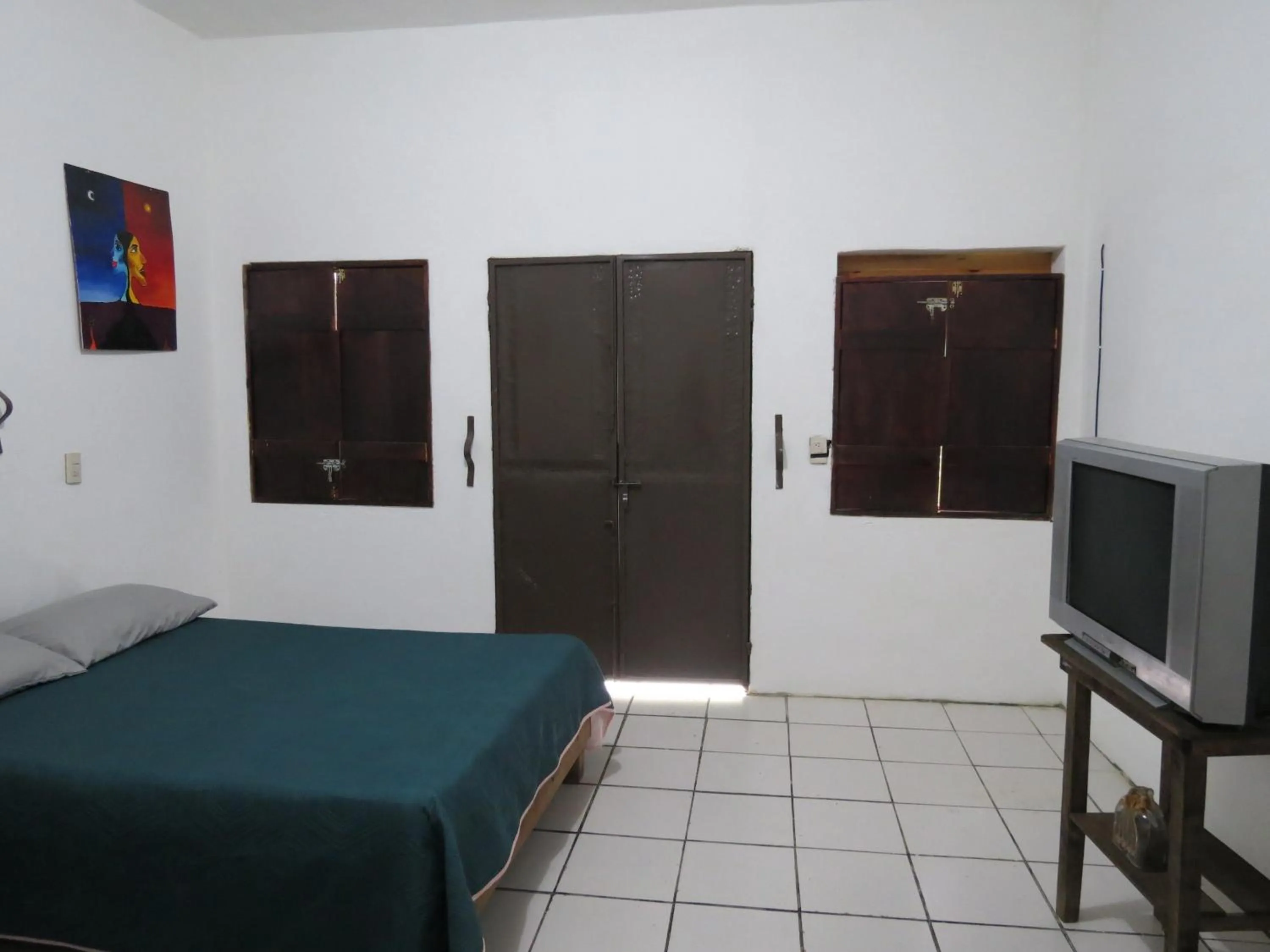 TV and multimedia, TV/Entertainment Center in Casa Verde Xilitla By Rotamundos