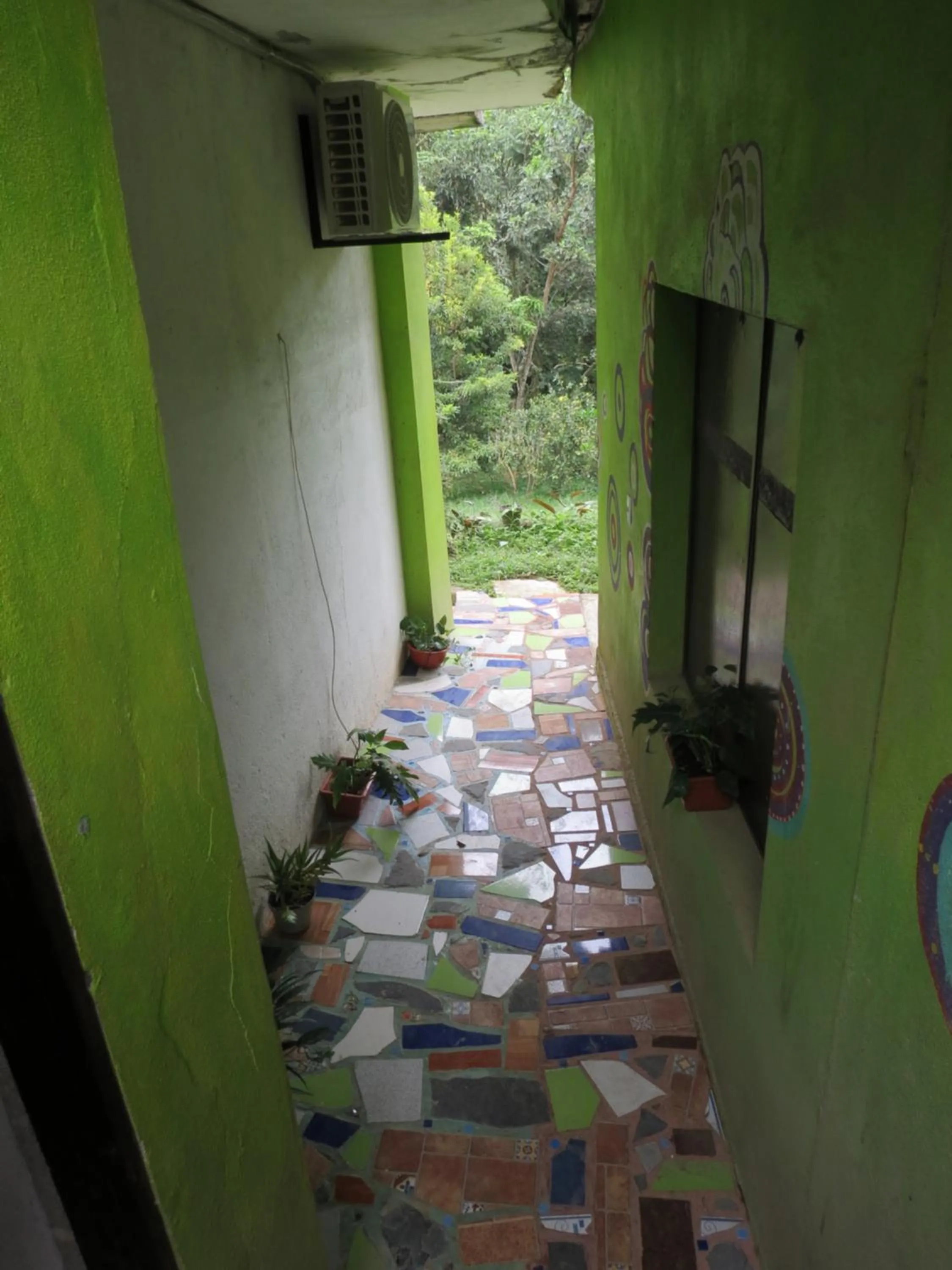 Decorative detail in Casa Verde Xilitla By Rotamundos