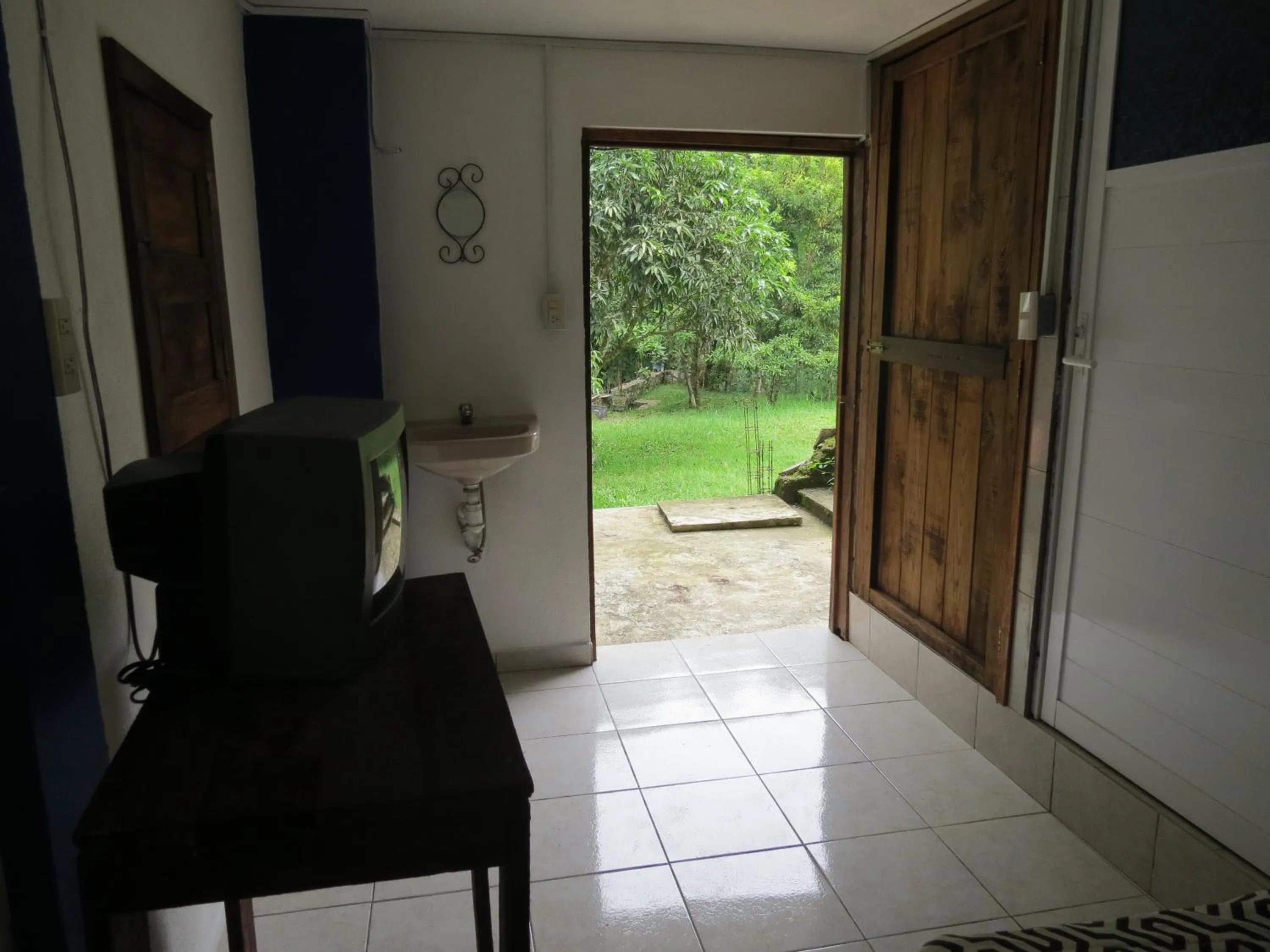 Bed in Casa Verde Xilitla By Rotamundos