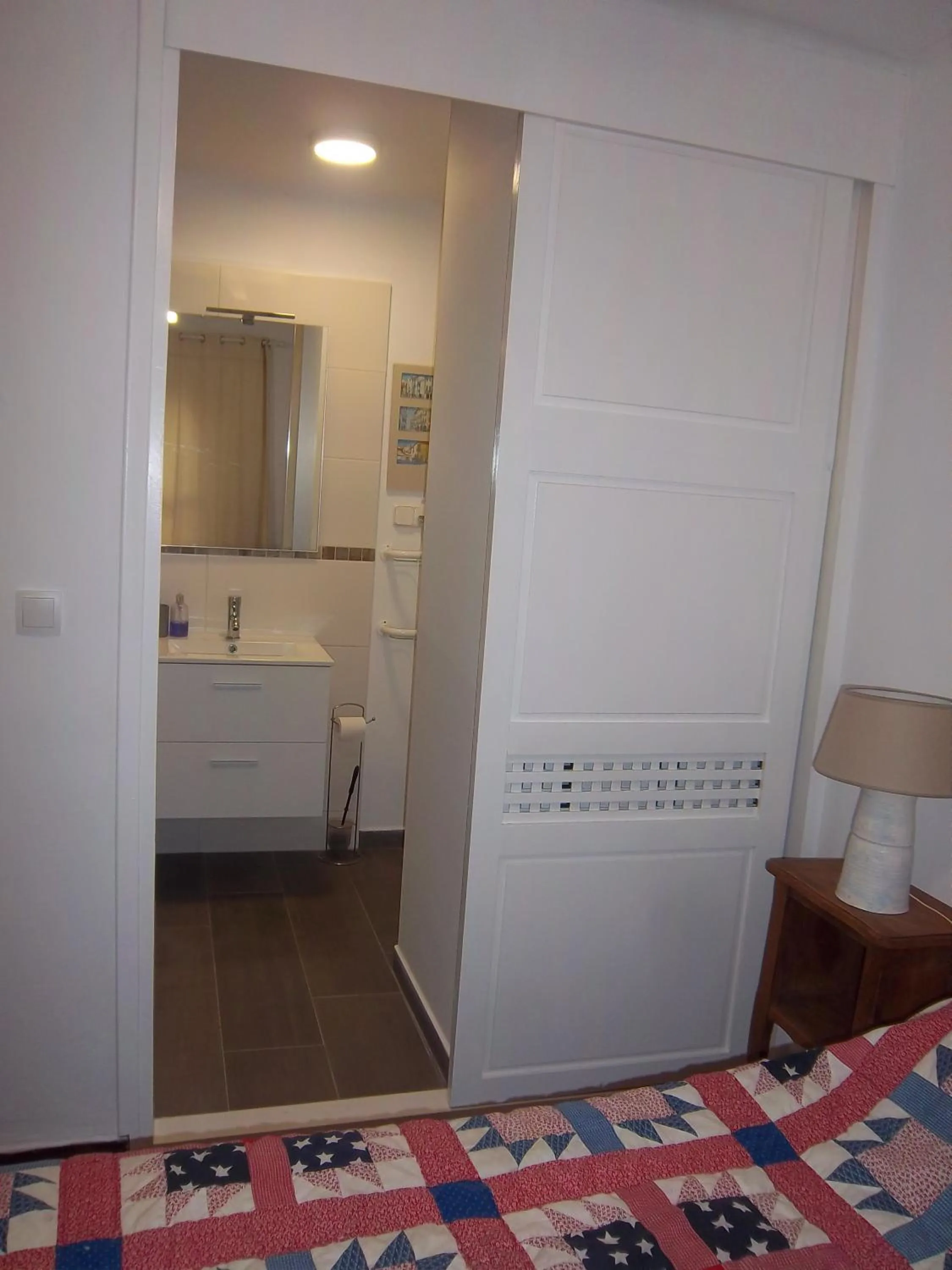 Bathroom, Bed in Apartamento rural Casa Medico