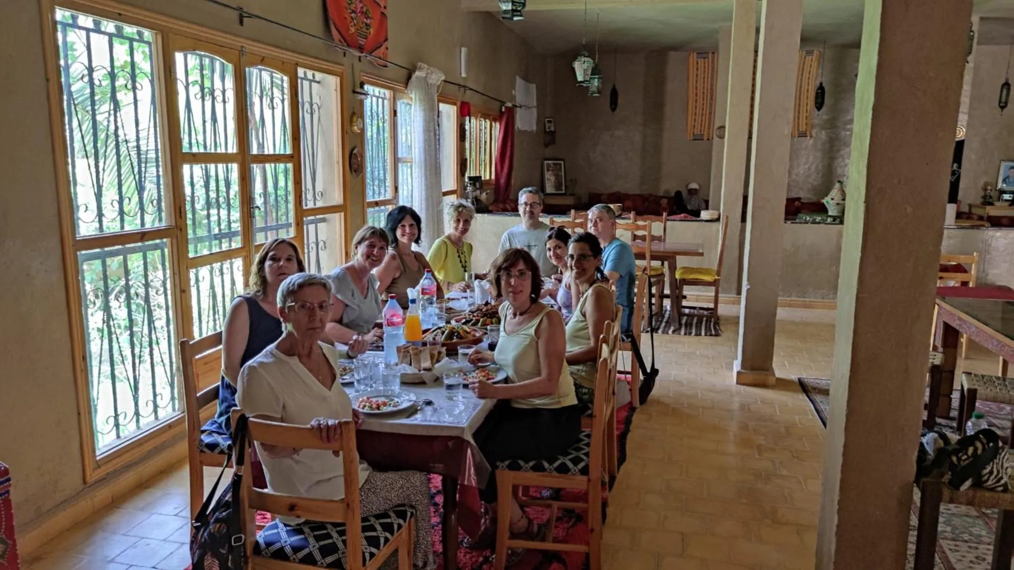 Restaurant/places to eat in Gite Tamlli