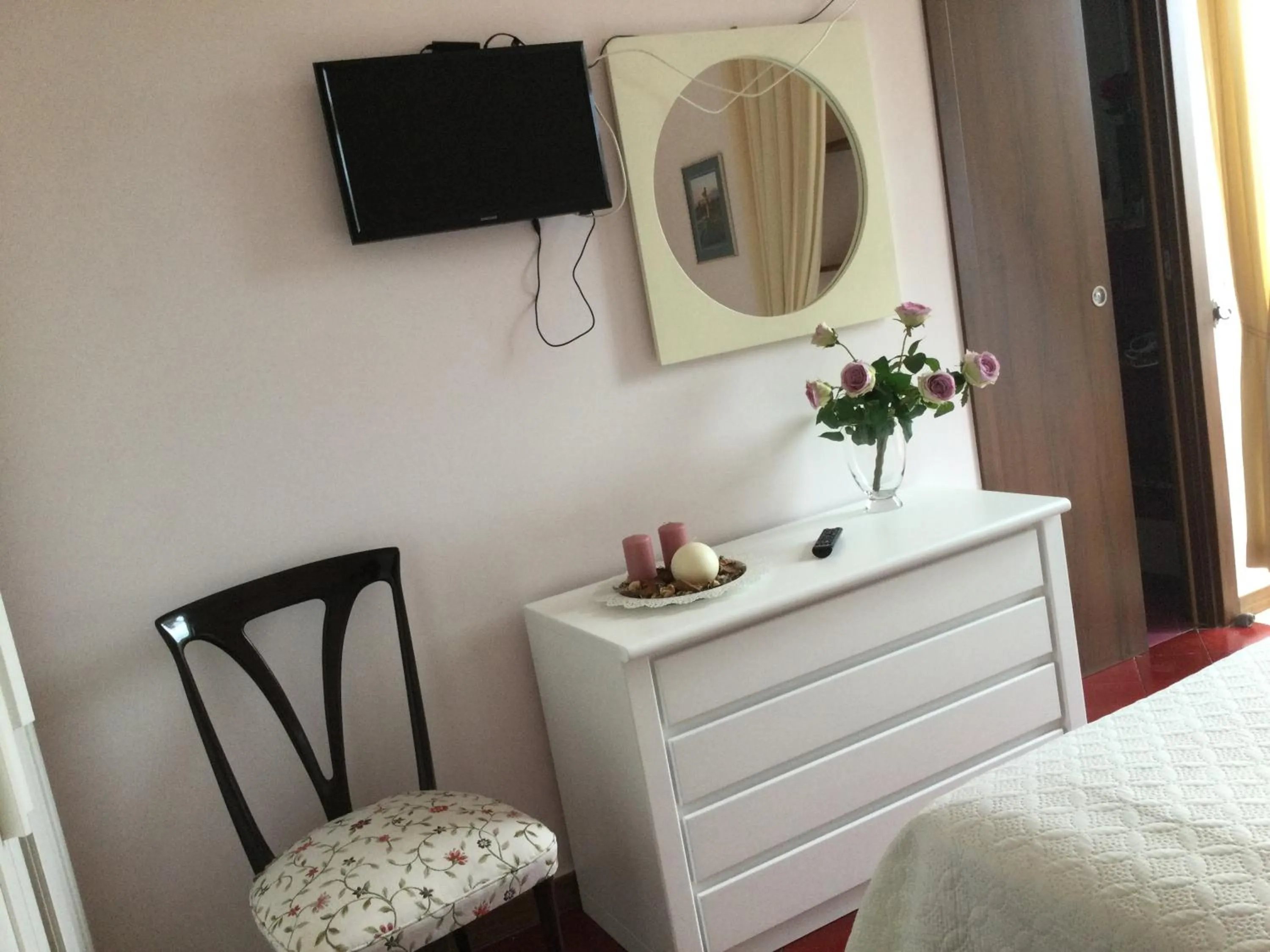 Photo of the whole room, Bed in Villa Augusta