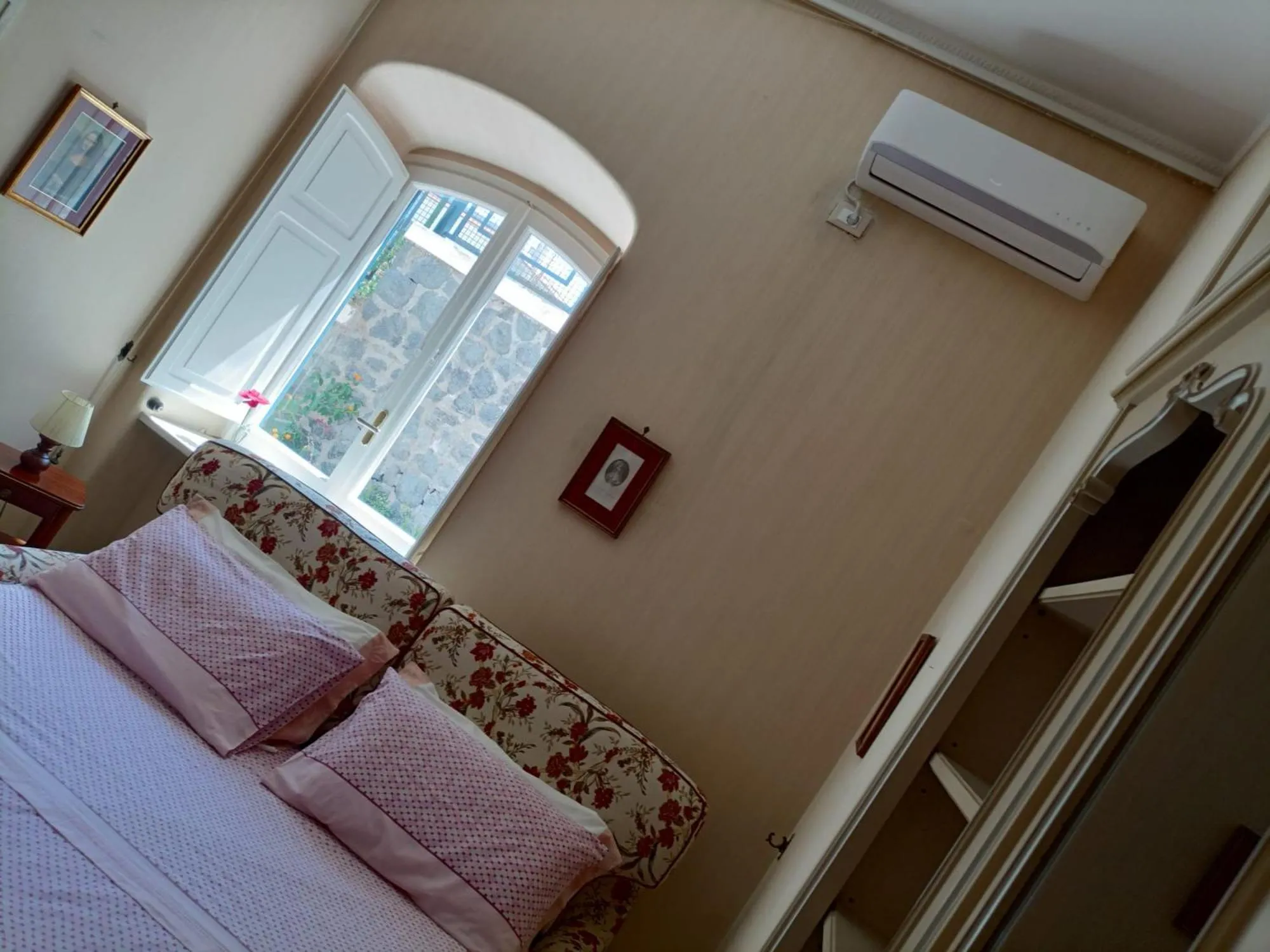 Photo of the whole room, Bed in Villa Augusta