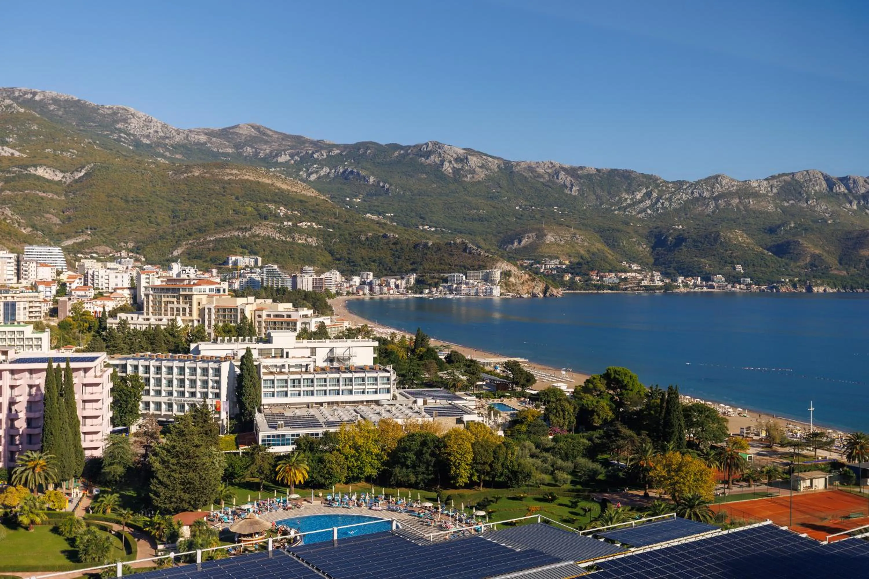 Sea view in Hotel Harmonia by Dukley