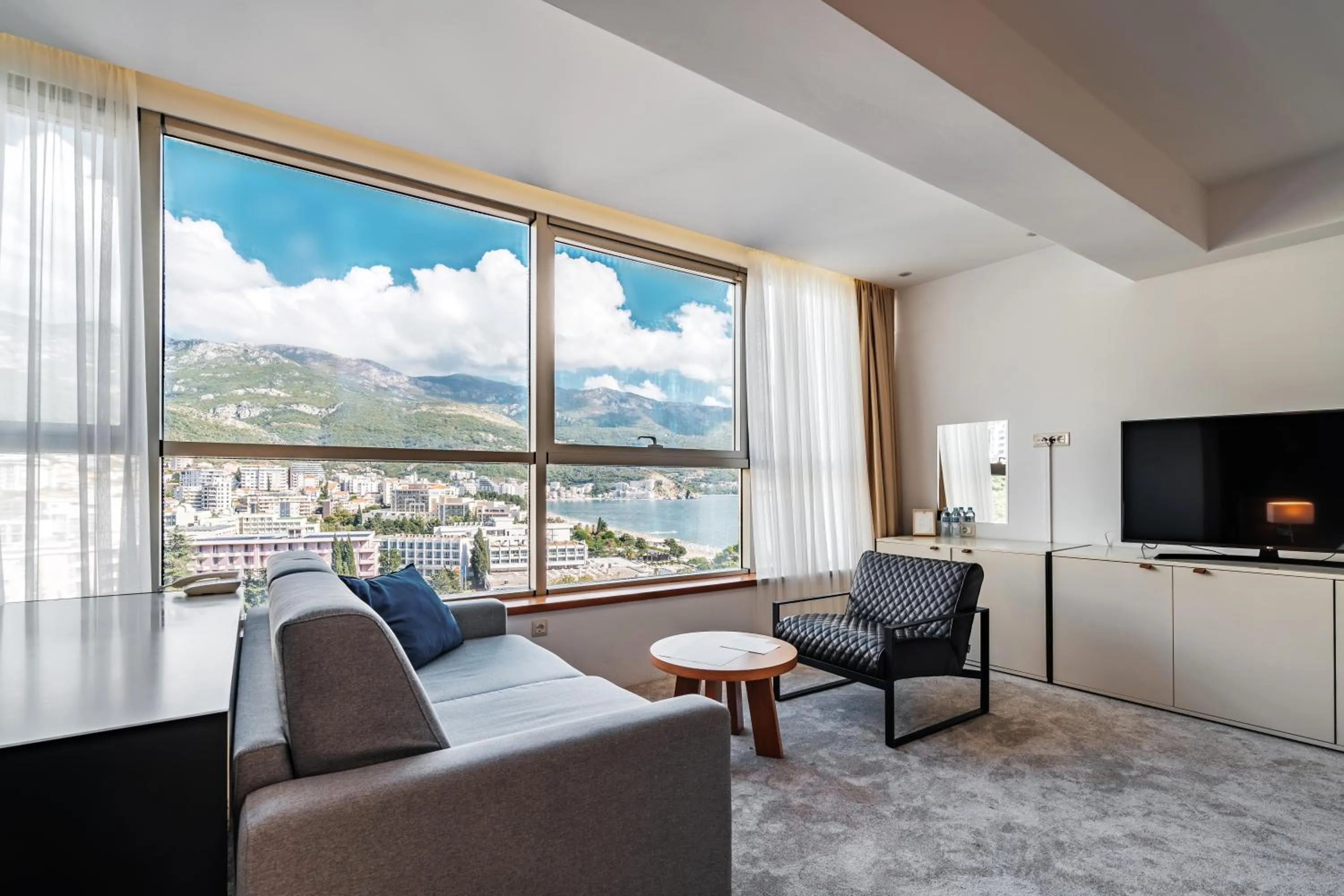 Natural landscape in Hotel Harmonia by Dukley