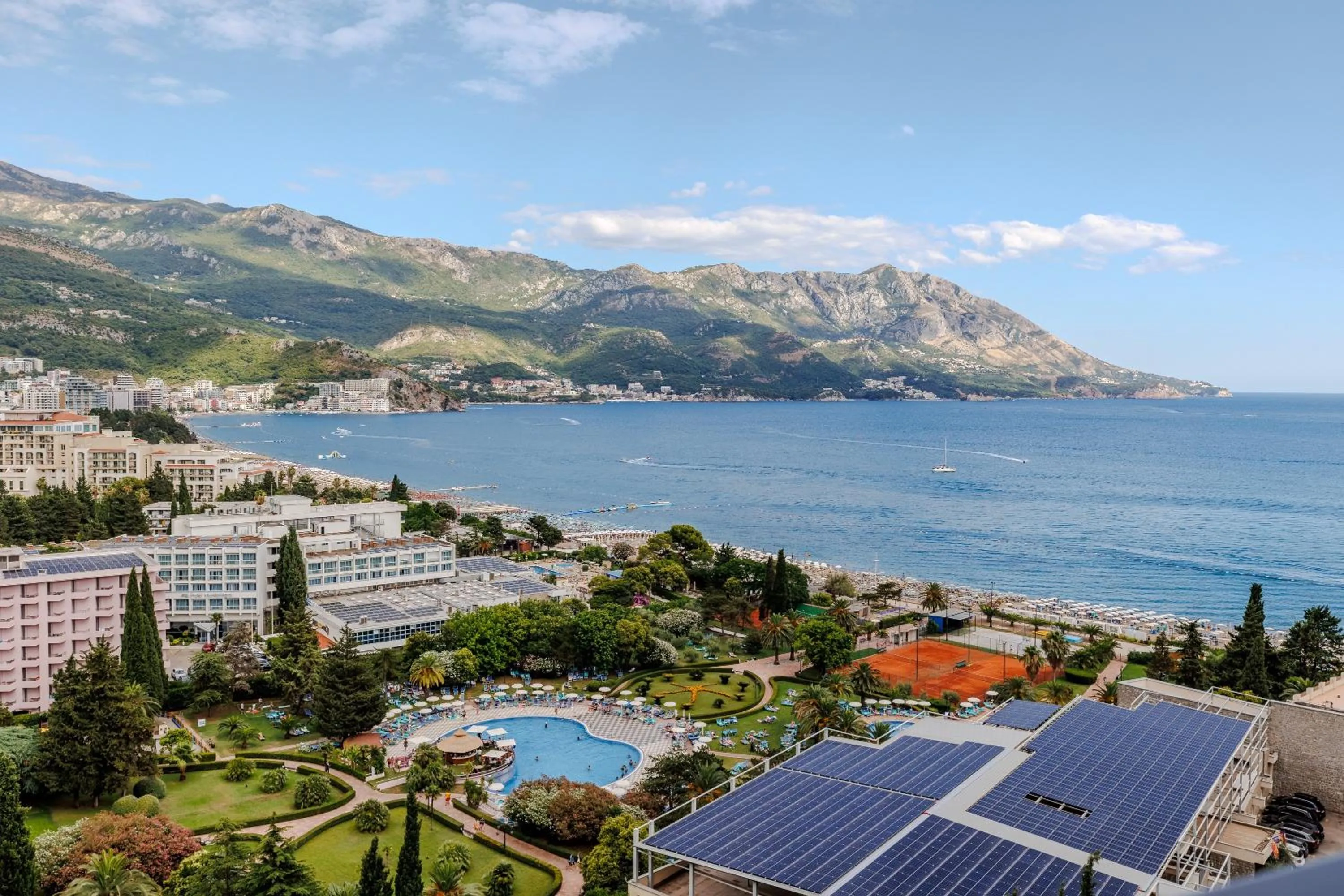 Sea view in Hotel Harmonia by Dukley