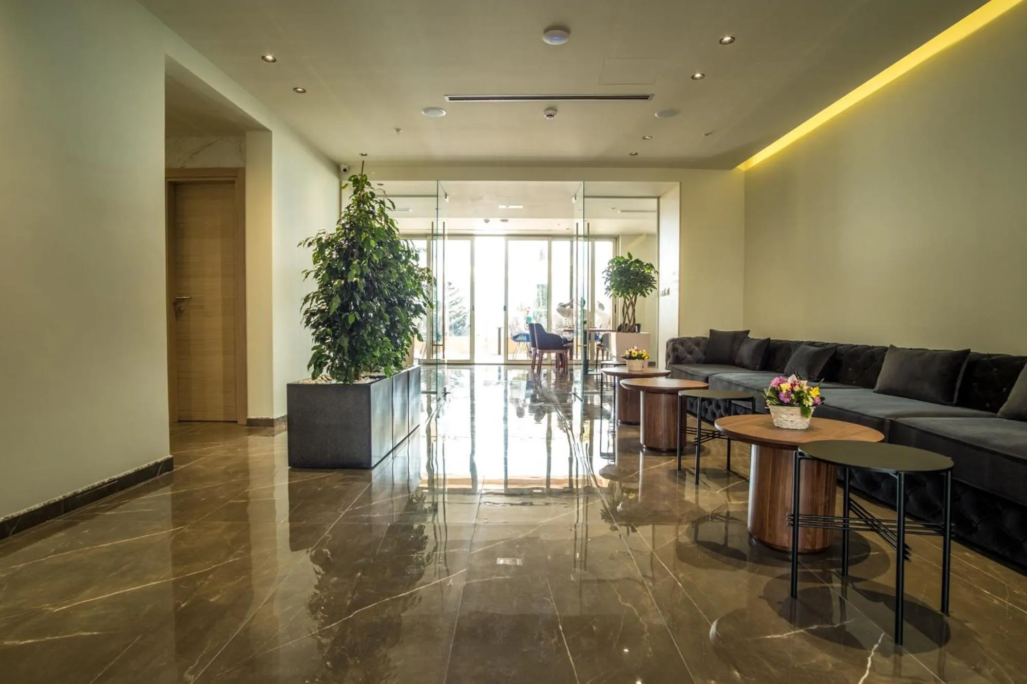 Lobby or reception in Hotel Harmonia by Dukley