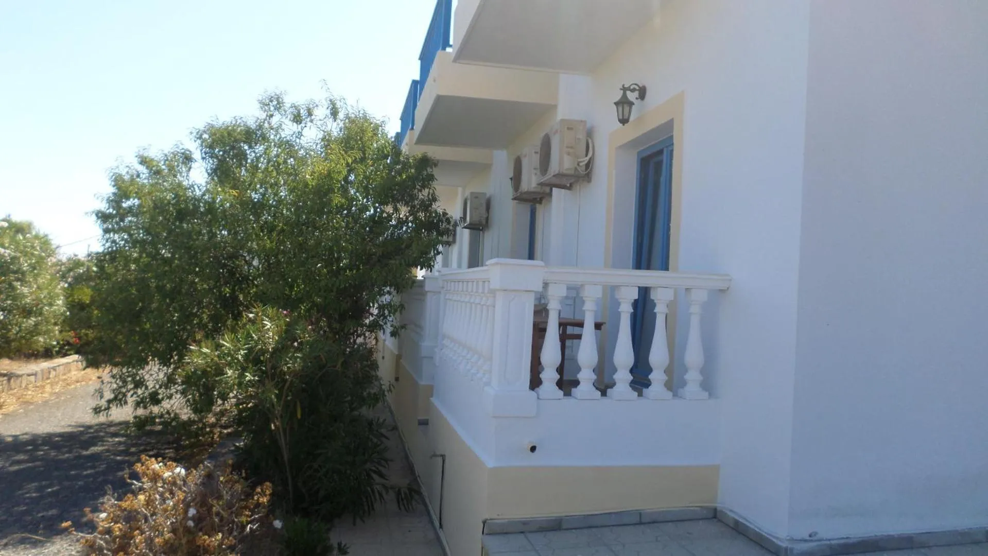 Deluxe Twin Room in Aeriko Hotel Apartments