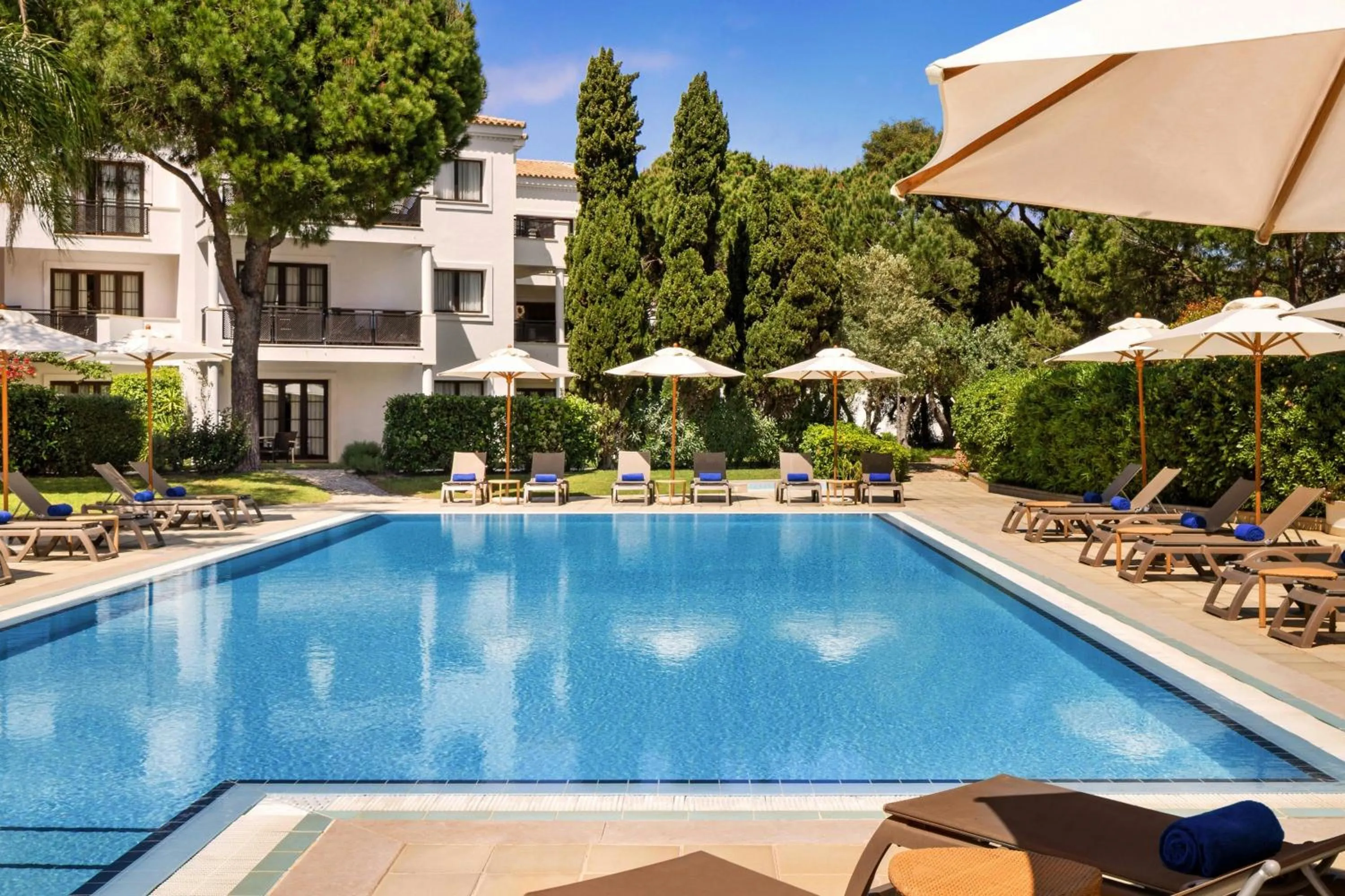 Swimming pool in Pine Cliffs Hotel, a Luxury Collection Resort, Algarve