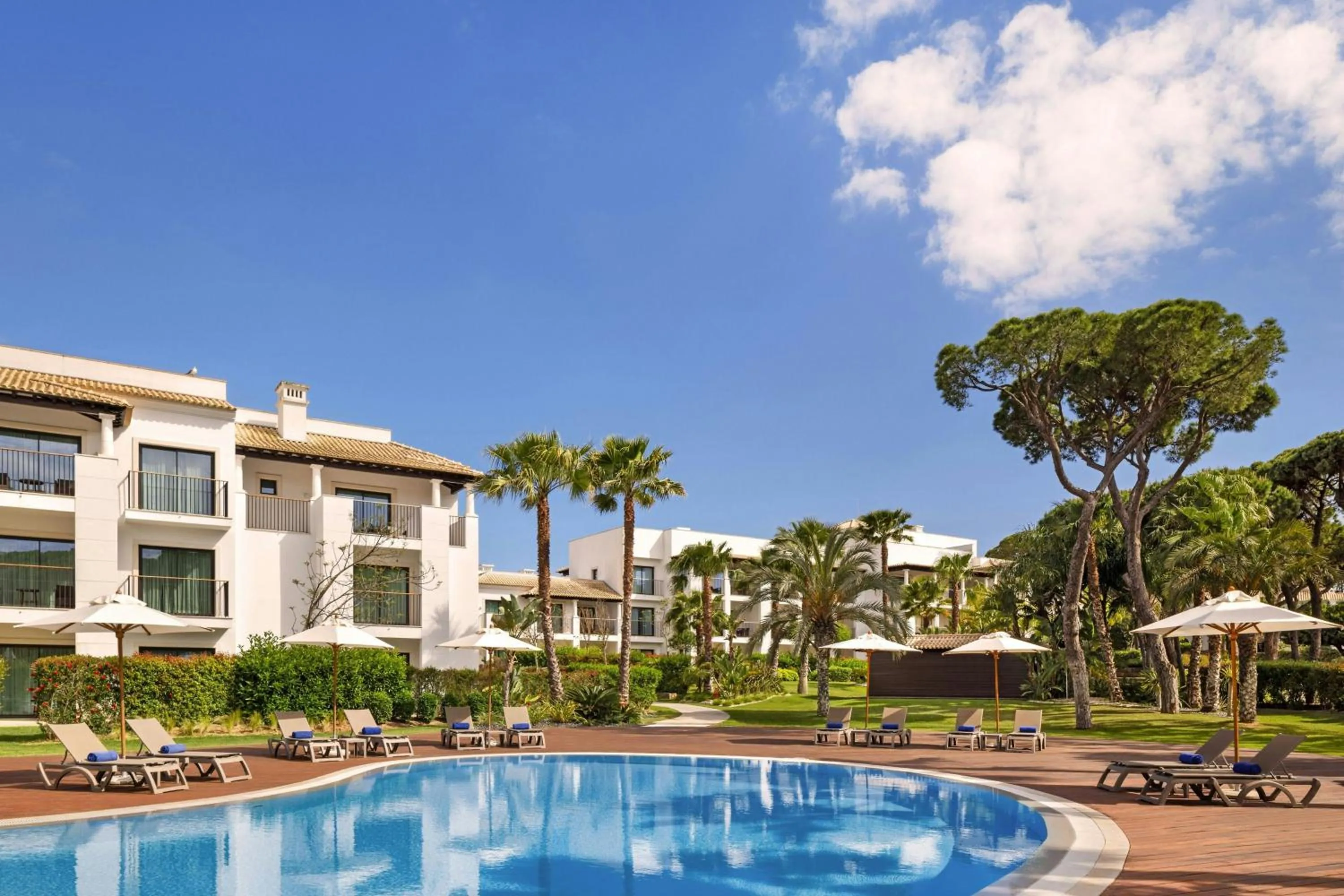 Swimming pool in Pine Cliffs Hotel, a Luxury Collection Resort, Algarve