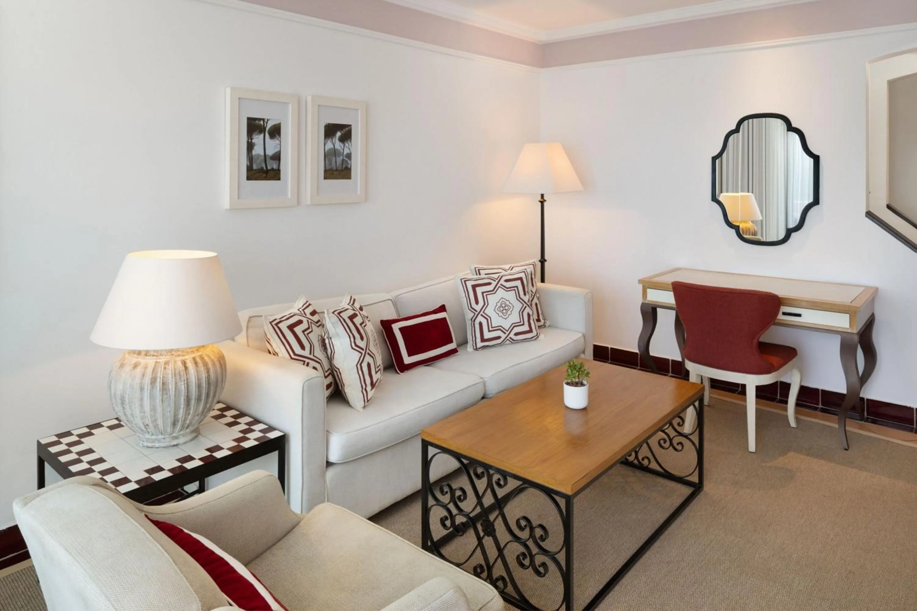 Living room in Pine Cliffs Hotel, a Luxury Collection Resort, Algarve