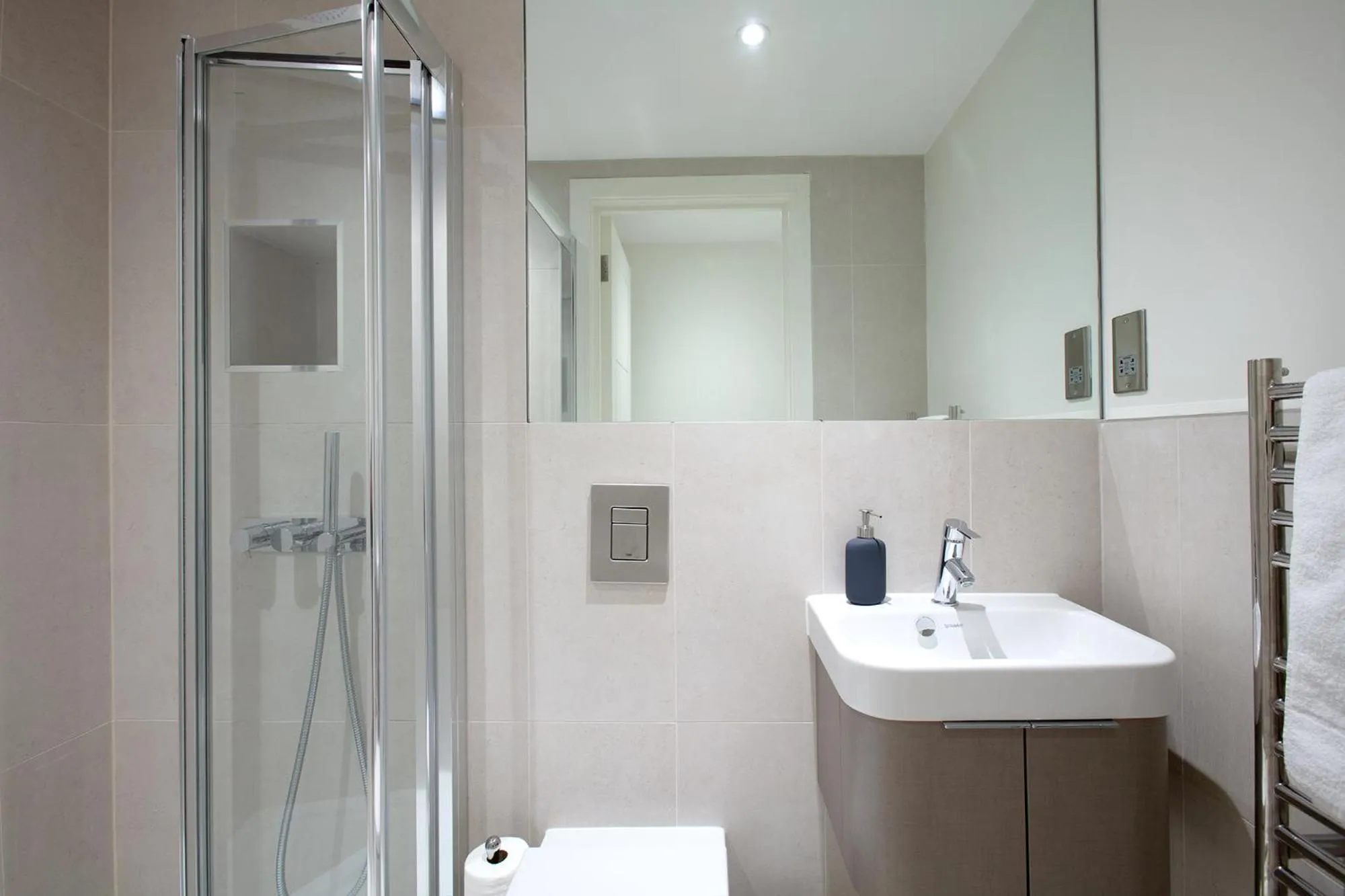 Hampden Apartments - The George