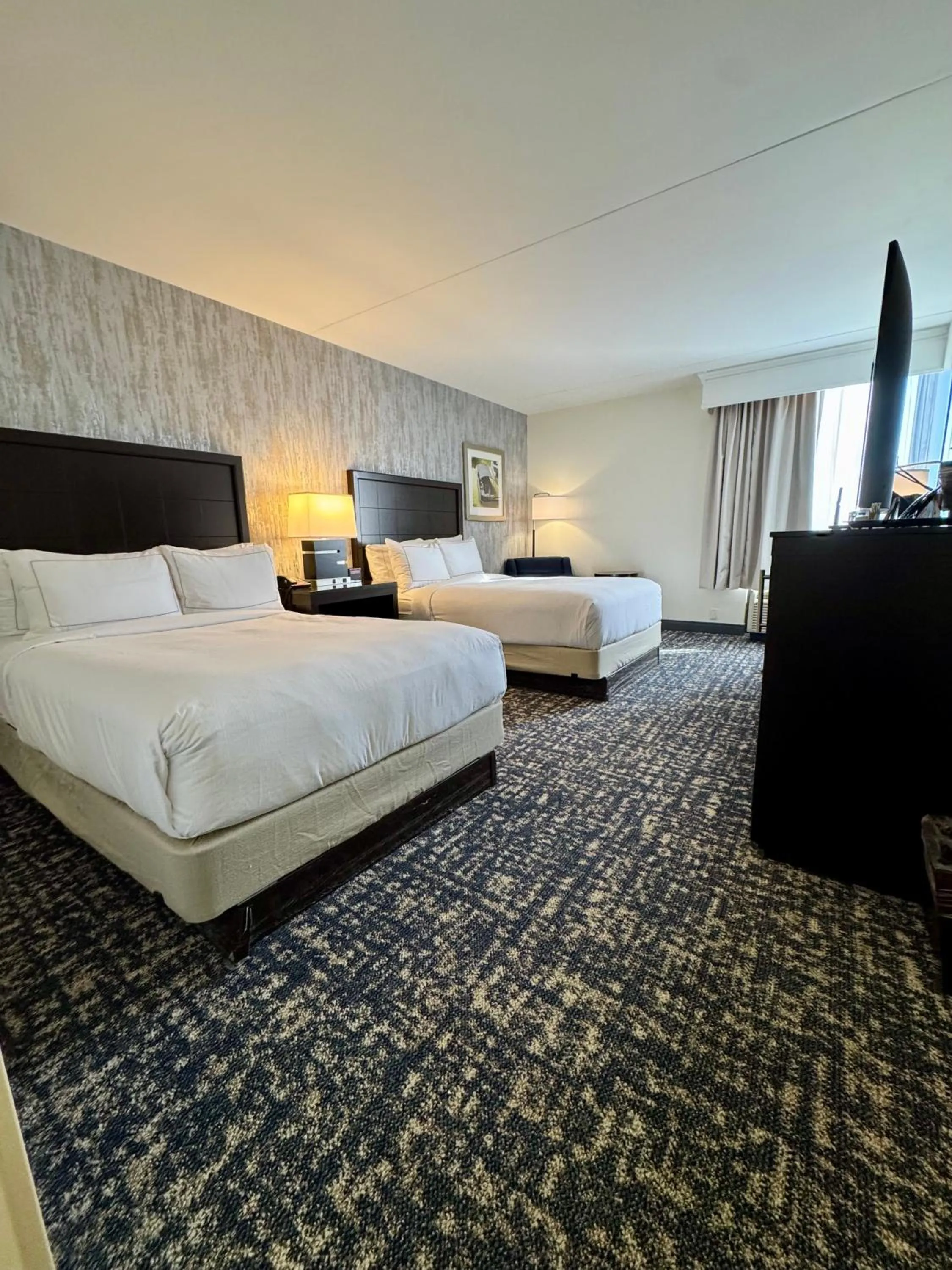 Bedroom, Bed in DoubleTree by Hilton Richmond - Midlothian