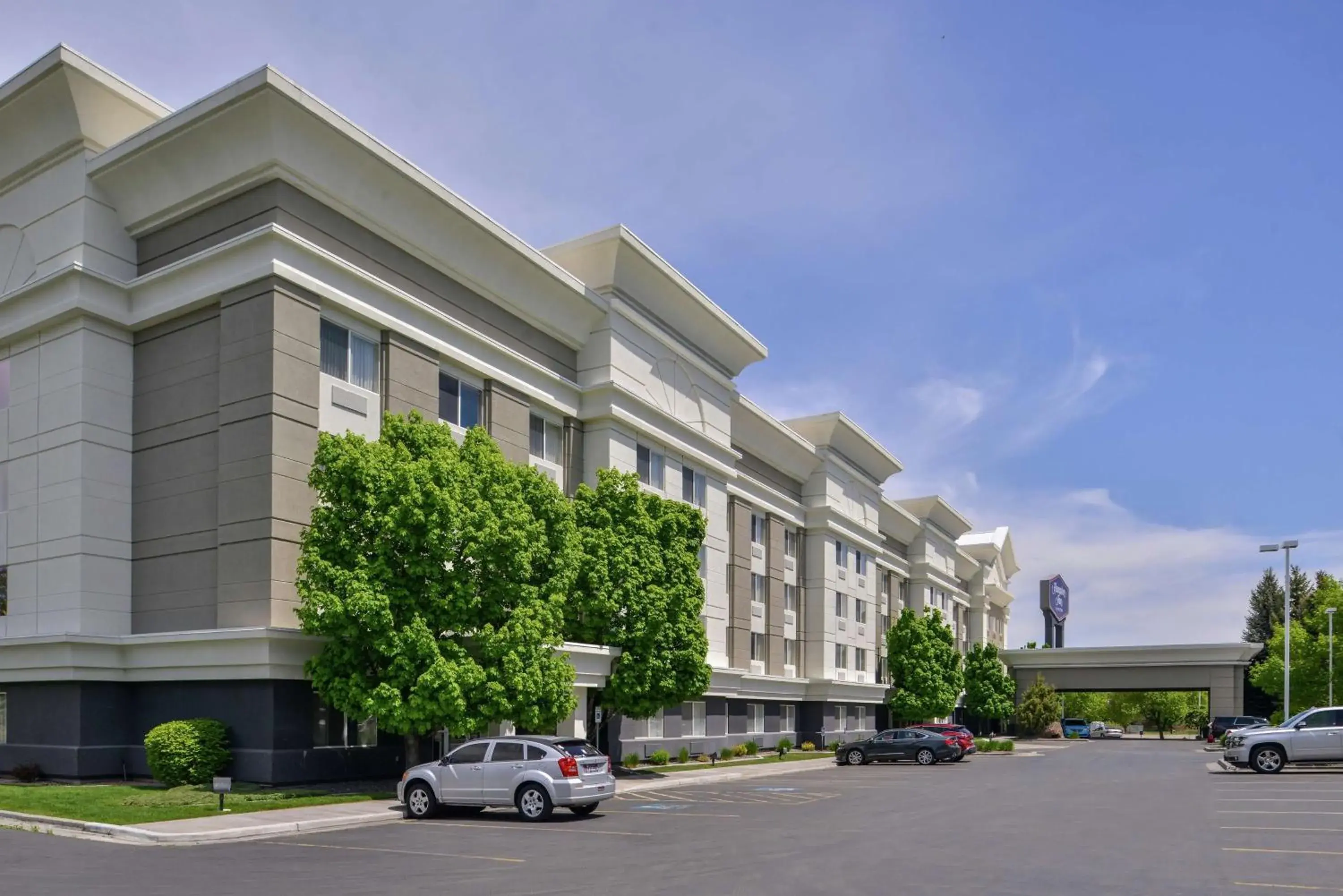Property building in Hampton Inn Idaho Falls / Airport Property building in Hampton Inn Idaho Falls / Airport