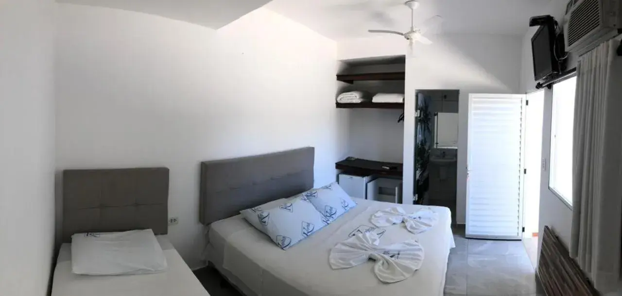 Triple Room in Pousada Kepha Triple Room in Pousada Kepha